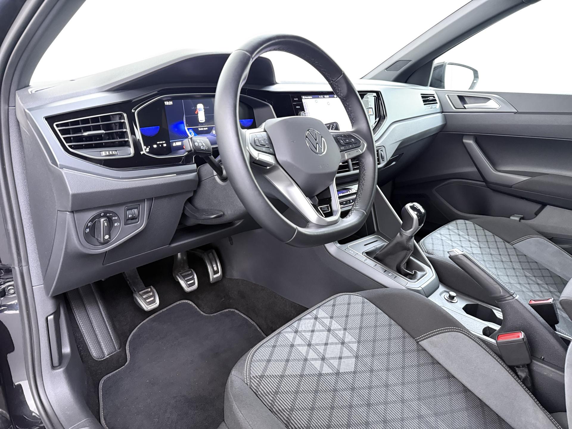 Volkswagen Polo 1.0 TSI R-Line 12