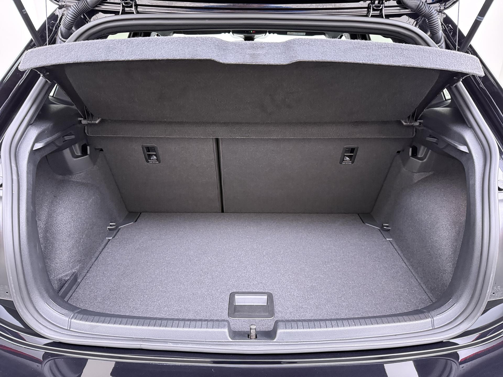 Volkswagen Polo 1.0 TSI R-Line 8