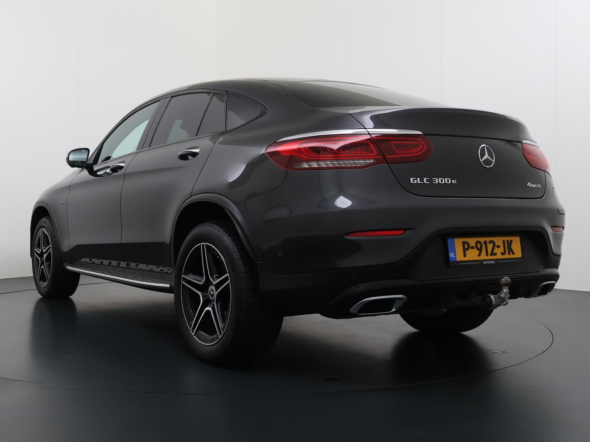 Mercedes-Benz GLC-klasse Coupé 300e 4MATIC Business Solution AMG 1