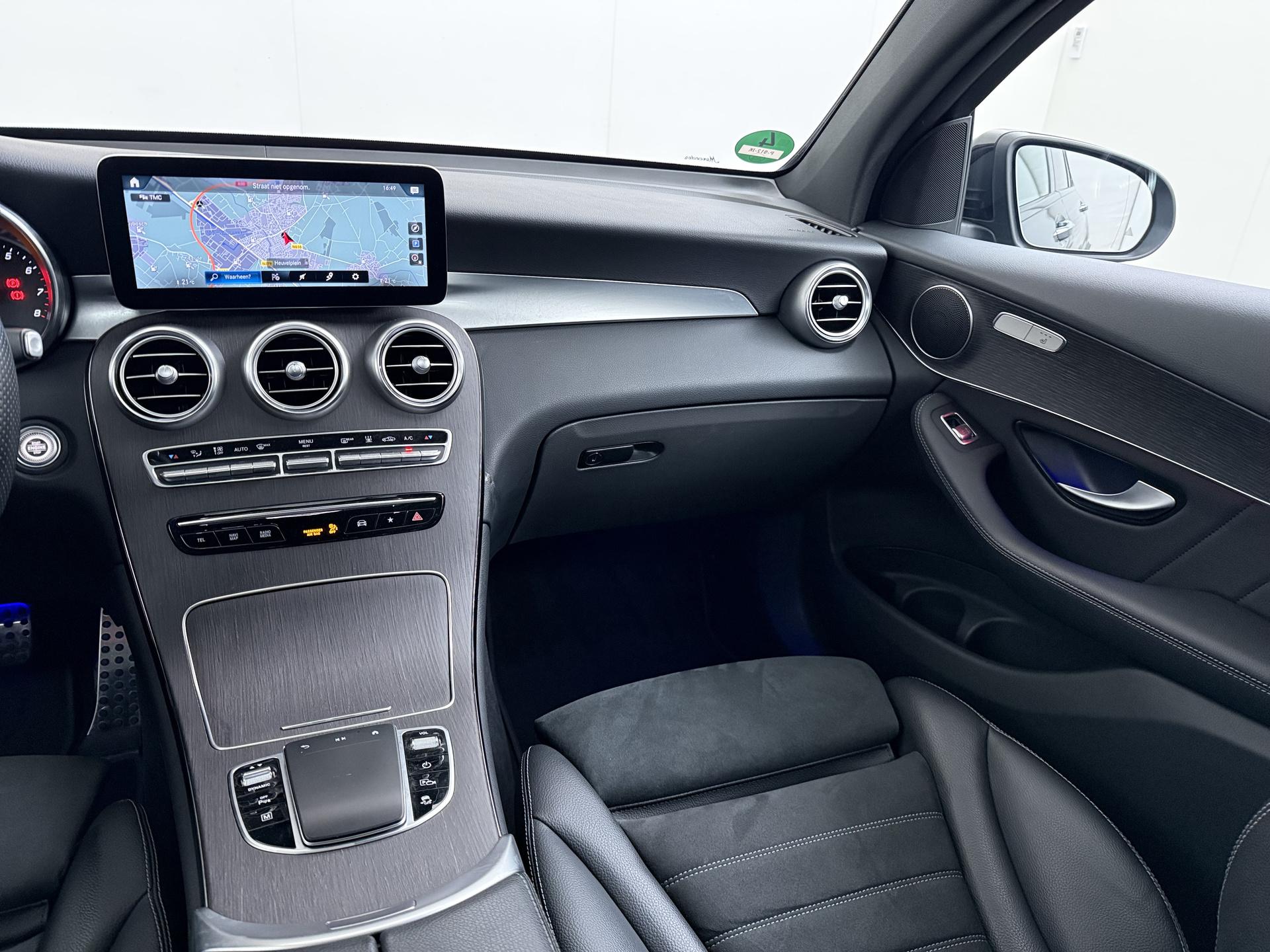 Mercedes-Benz GLC-klasse Coupé 300e 4MATIC Business Solution AMG 11