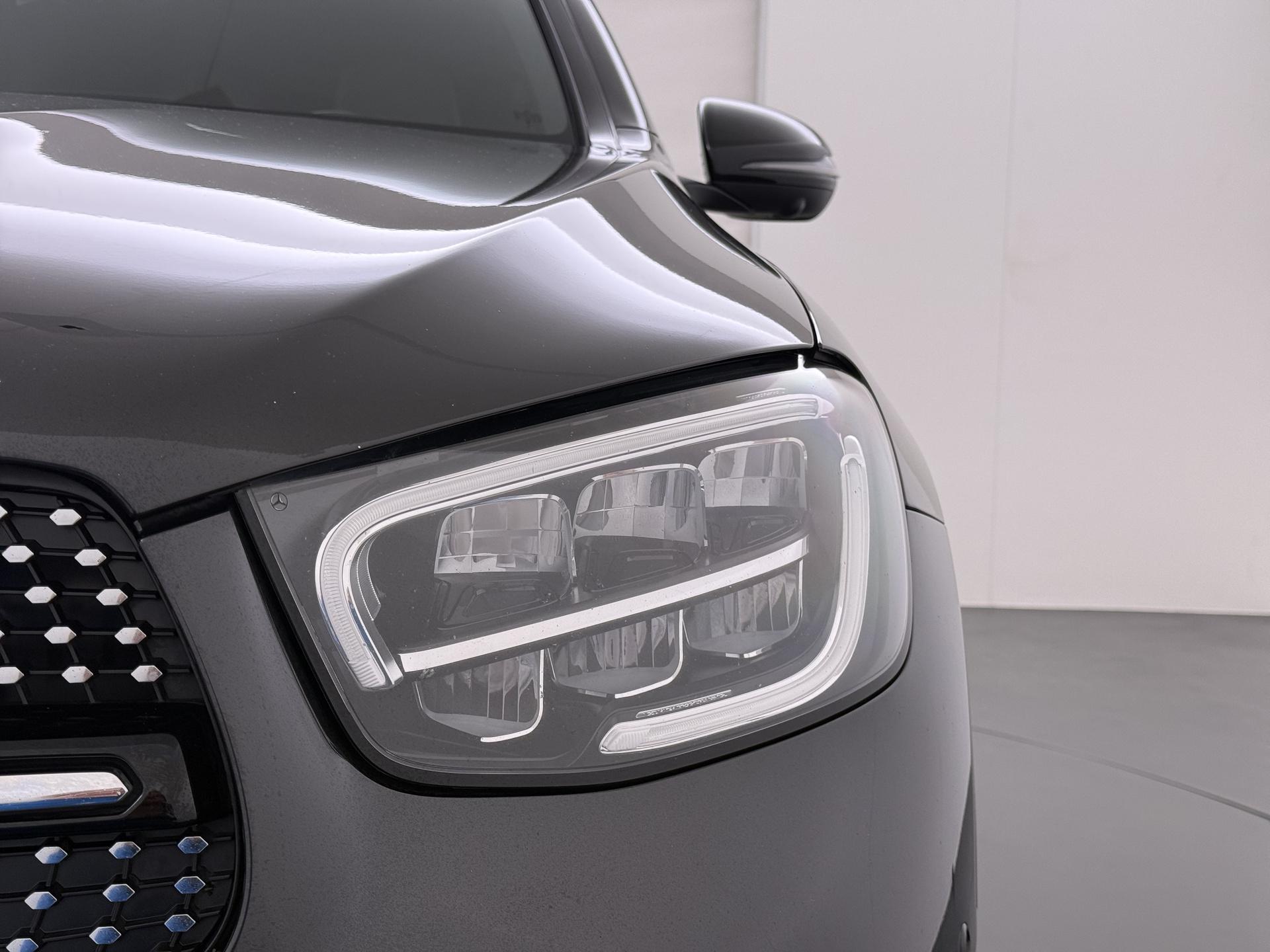 Mercedes-Benz GLC-klasse Coupé 300e 4MATIC Business Solution AMG 12