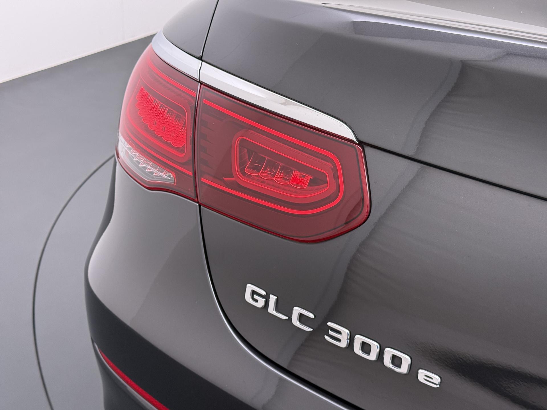 Mercedes-Benz GLC-klasse Coupé 300e 4MATIC Business Solution AMG 13