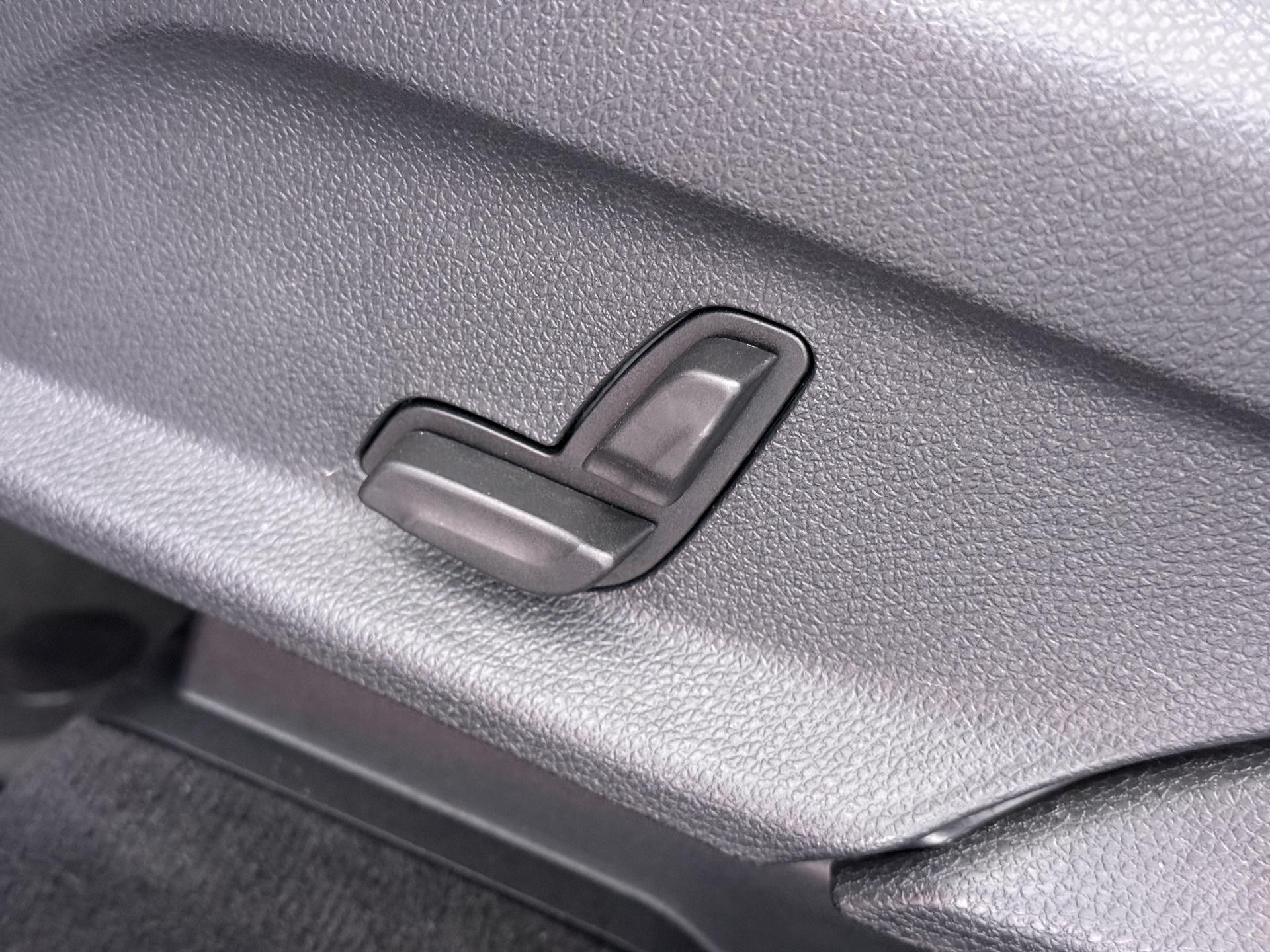 Mercedes-Benz GLC-klasse Coupé 300e 4MATIC Business Solution AMG 23