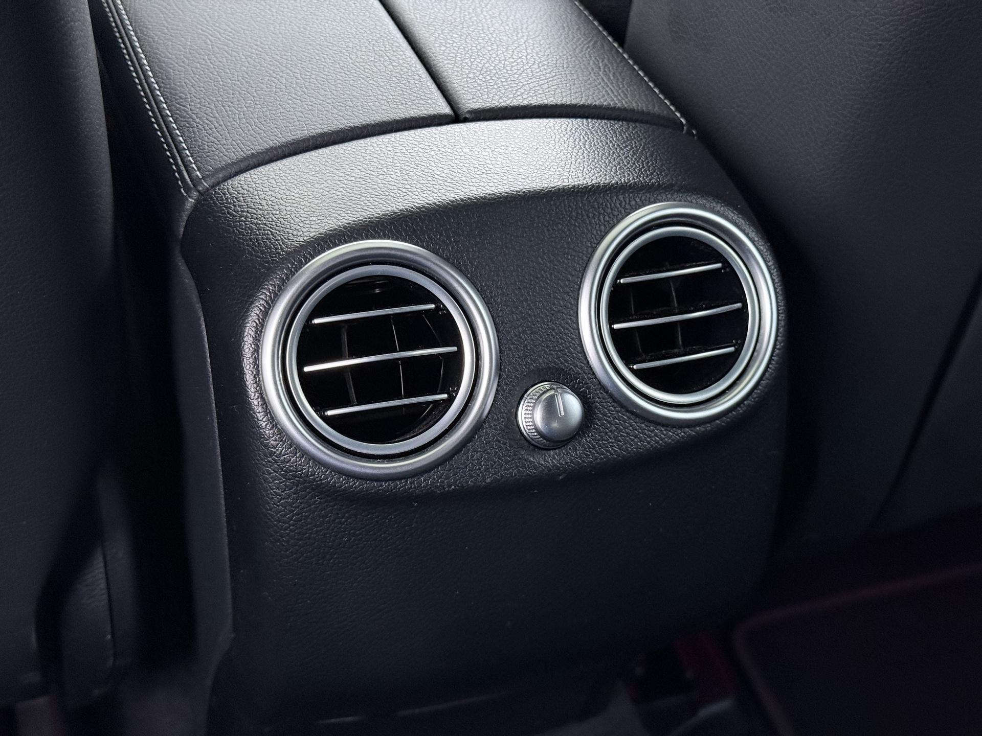 Mercedes-Benz GLC-klasse Coupé 300e 4MATIC Business Solution AMG 27