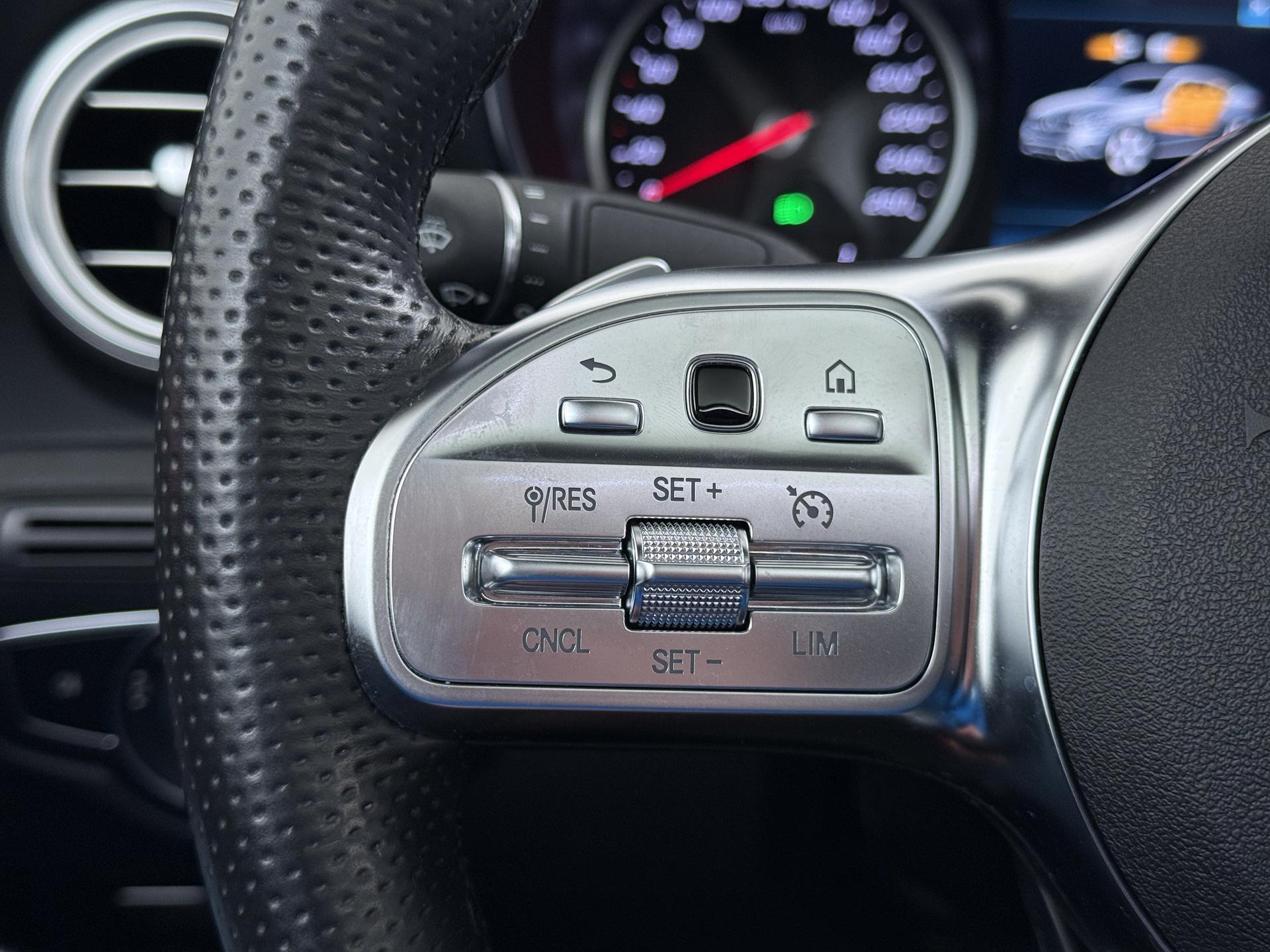 Mercedes-Benz GLC-klasse Coupé 300e 4MATIC Business Solution AMG 31