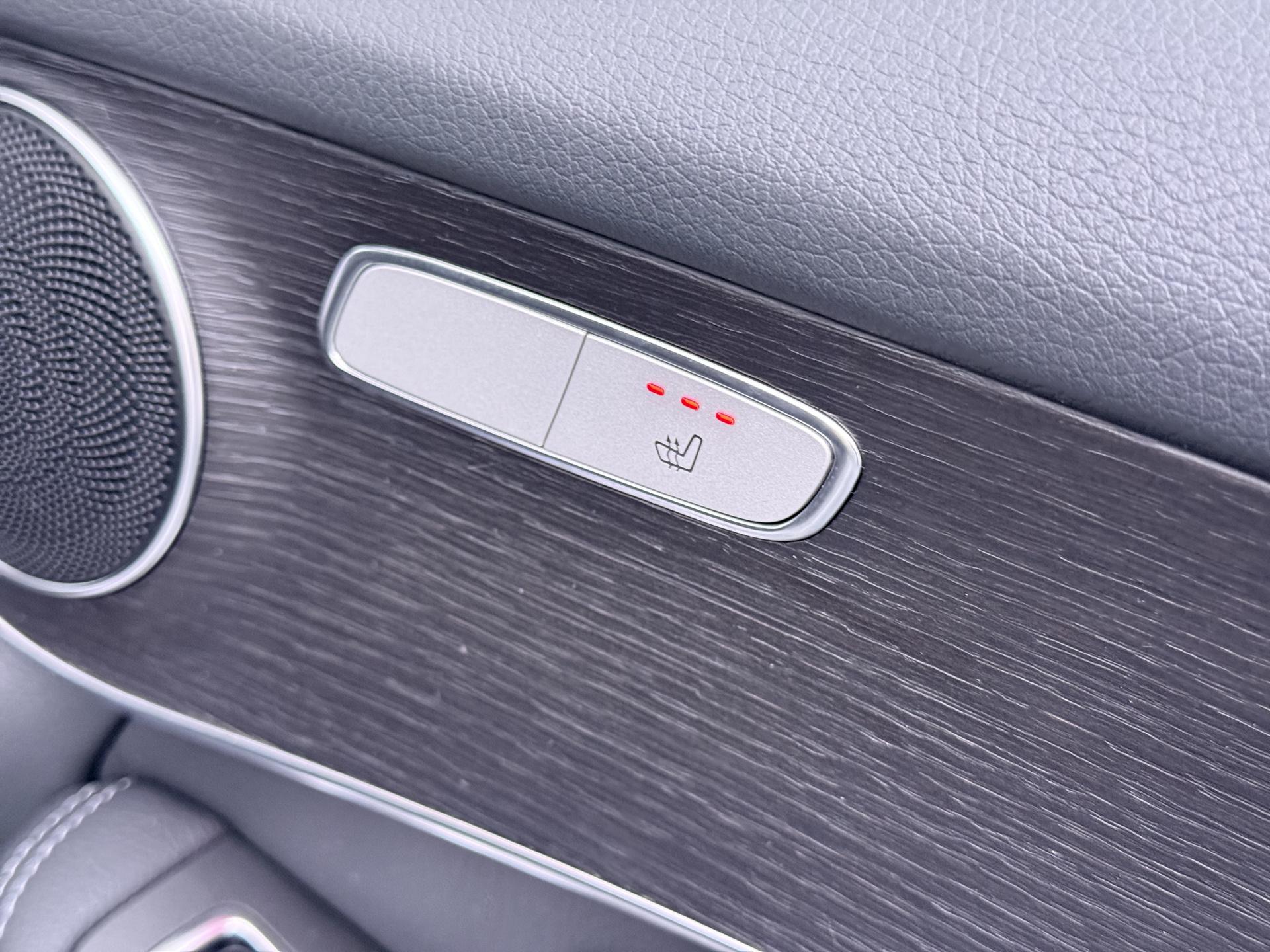 Mercedes-Benz GLC-klasse Coupé 300e 4MATIC Business Solution AMG 45