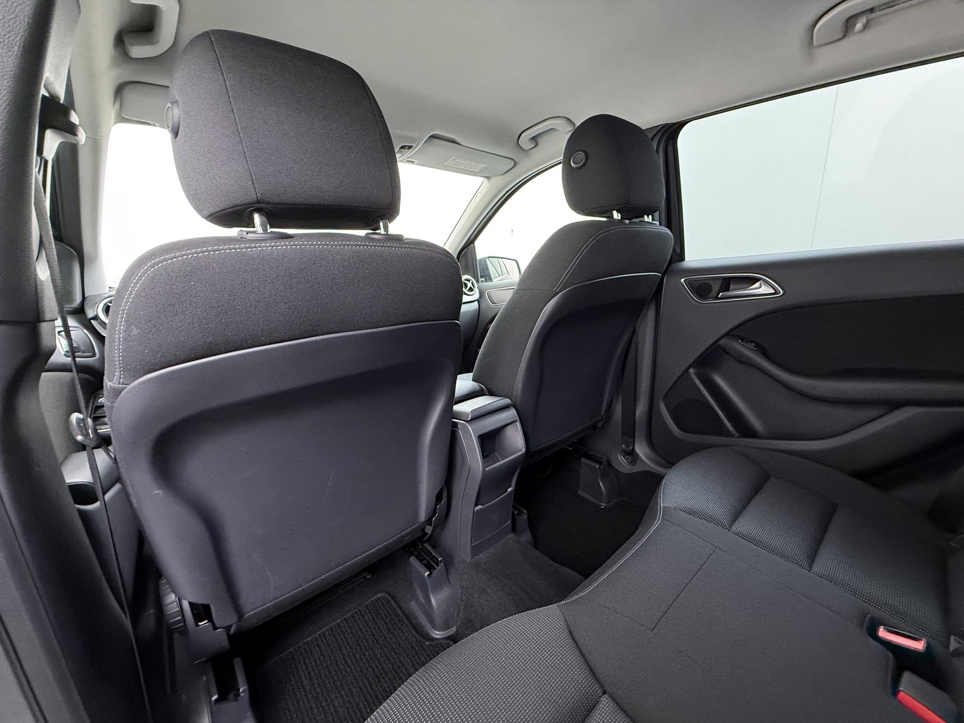 Mercedes-Benz B-klasse 180 17