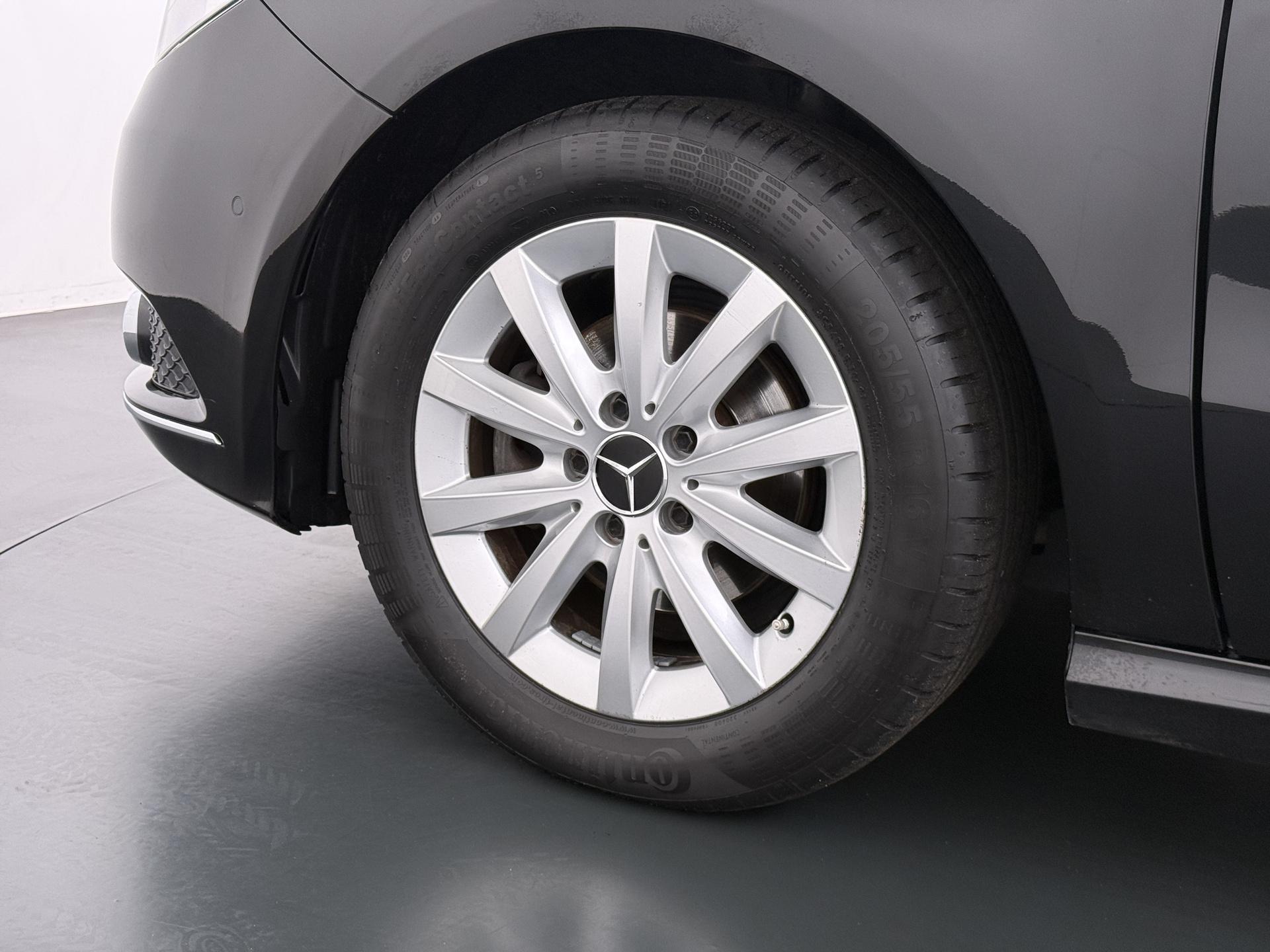 Mercedes-Benz B-klasse 180 7