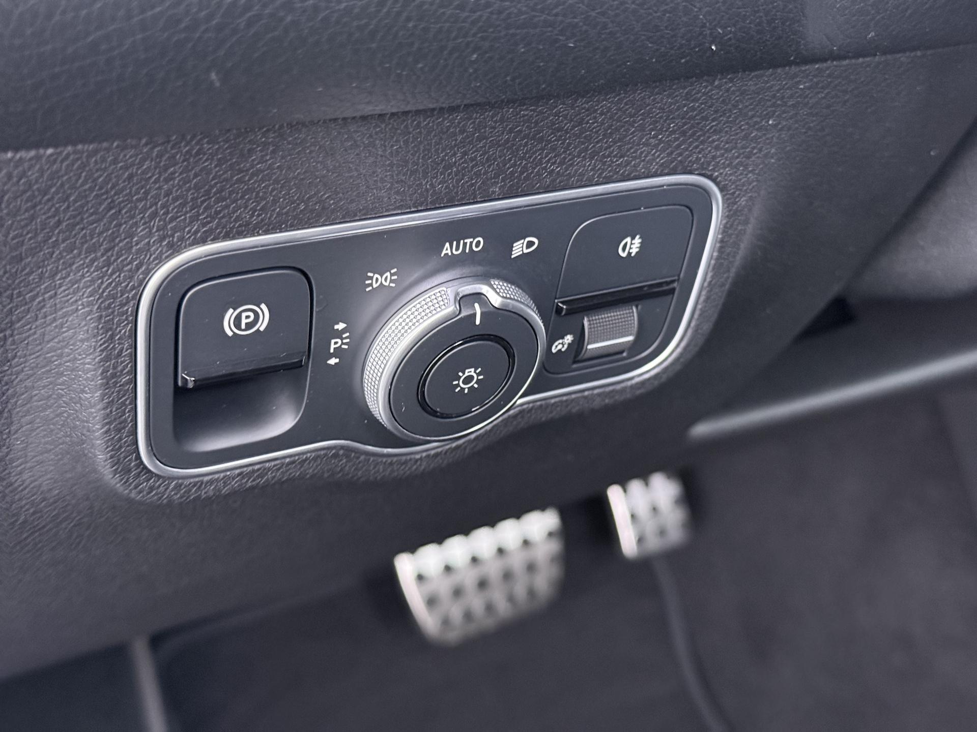 Mercedes-Benz EQB 250+ AMG Line 7-persoons 71 kWh Accu 28