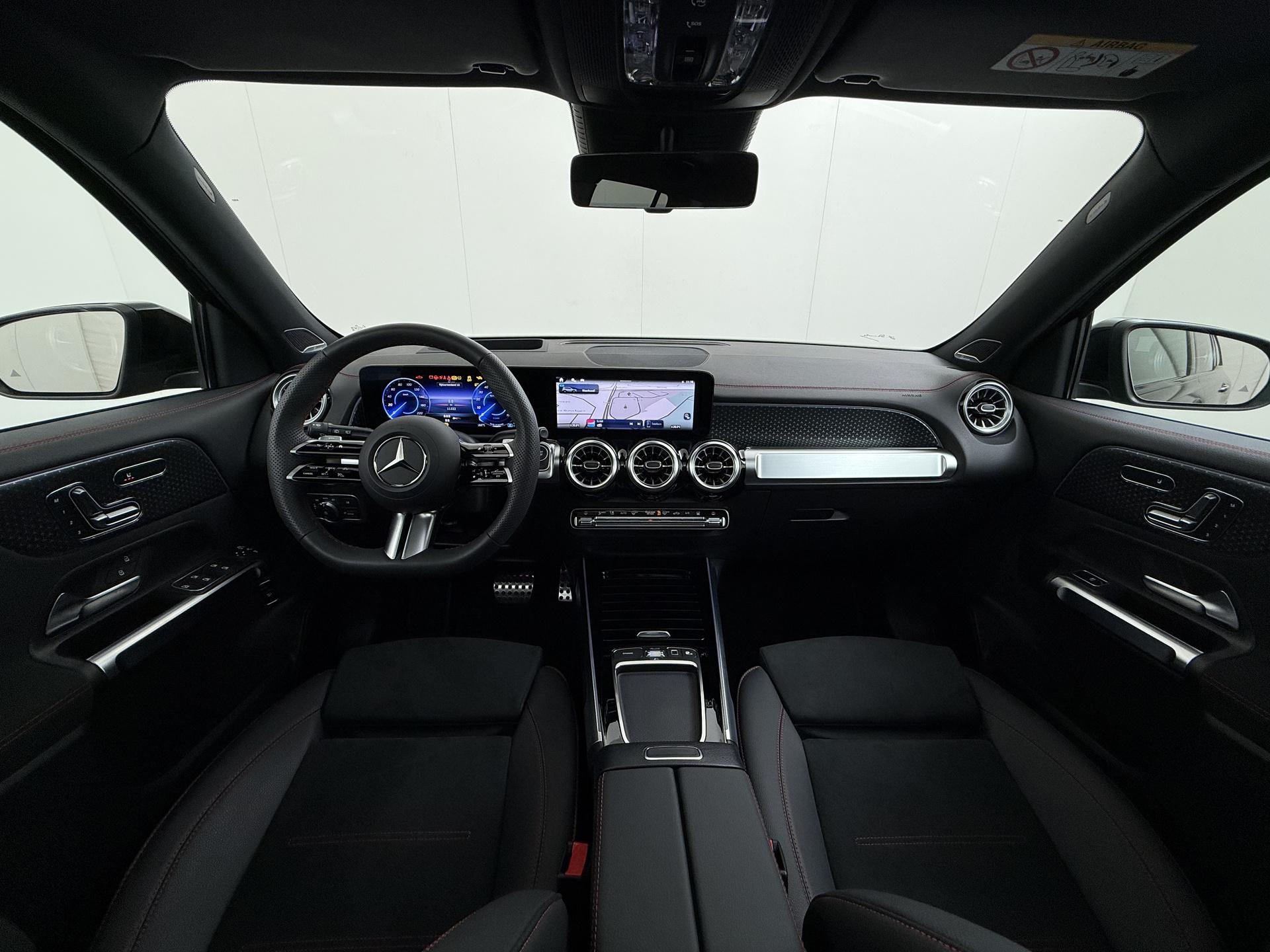 Mercedes-Benz EQB 250+ AMG Line 7-persoons 71 kWh Accu 32