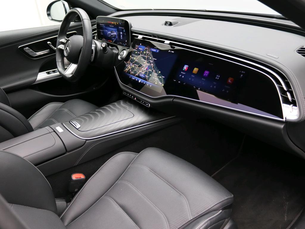 Mercedes-Benz E-klasse 300 e AMG Line 1