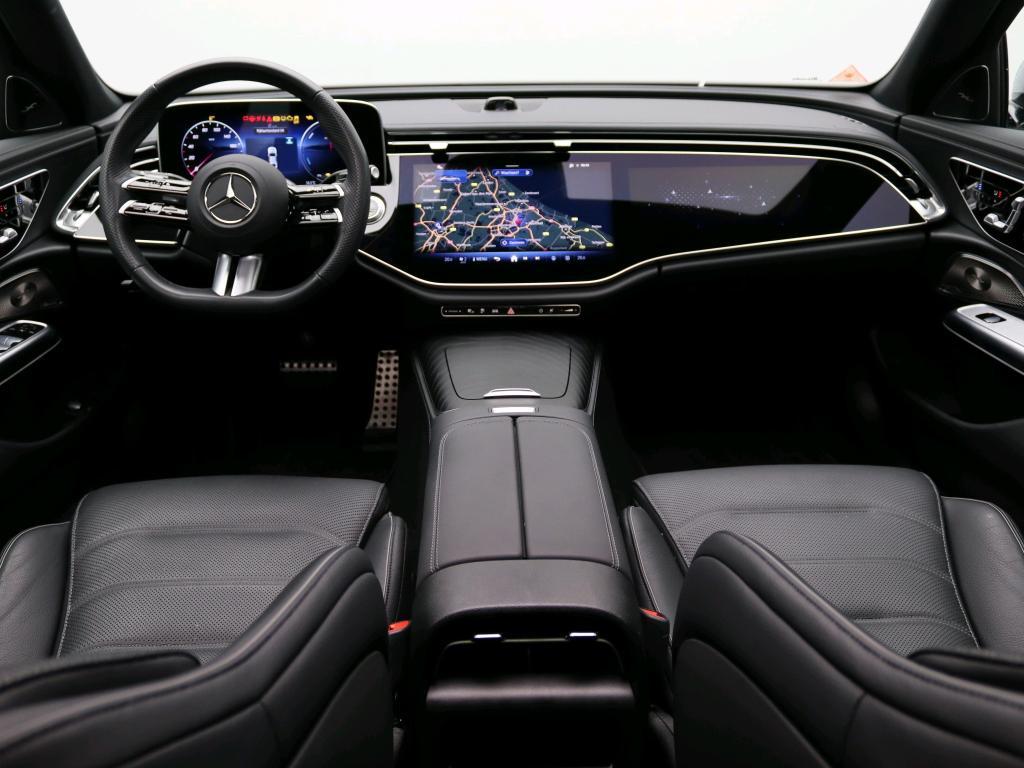 Mercedes-Benz E-klasse 300 e AMG Line 3