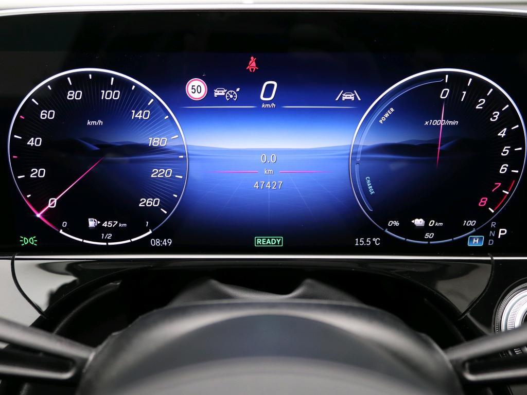 Mercedes-Benz E-klasse 300 e AMG Line 7