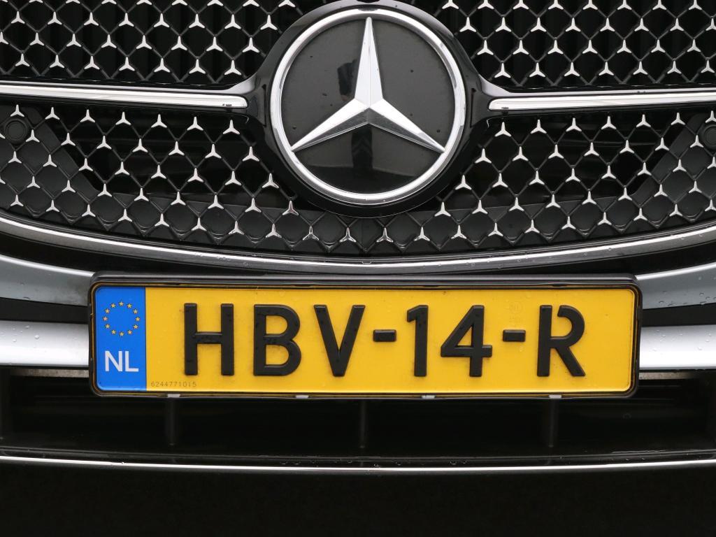 Mercedes-Benz E-klasse 300 e AMG Line 8