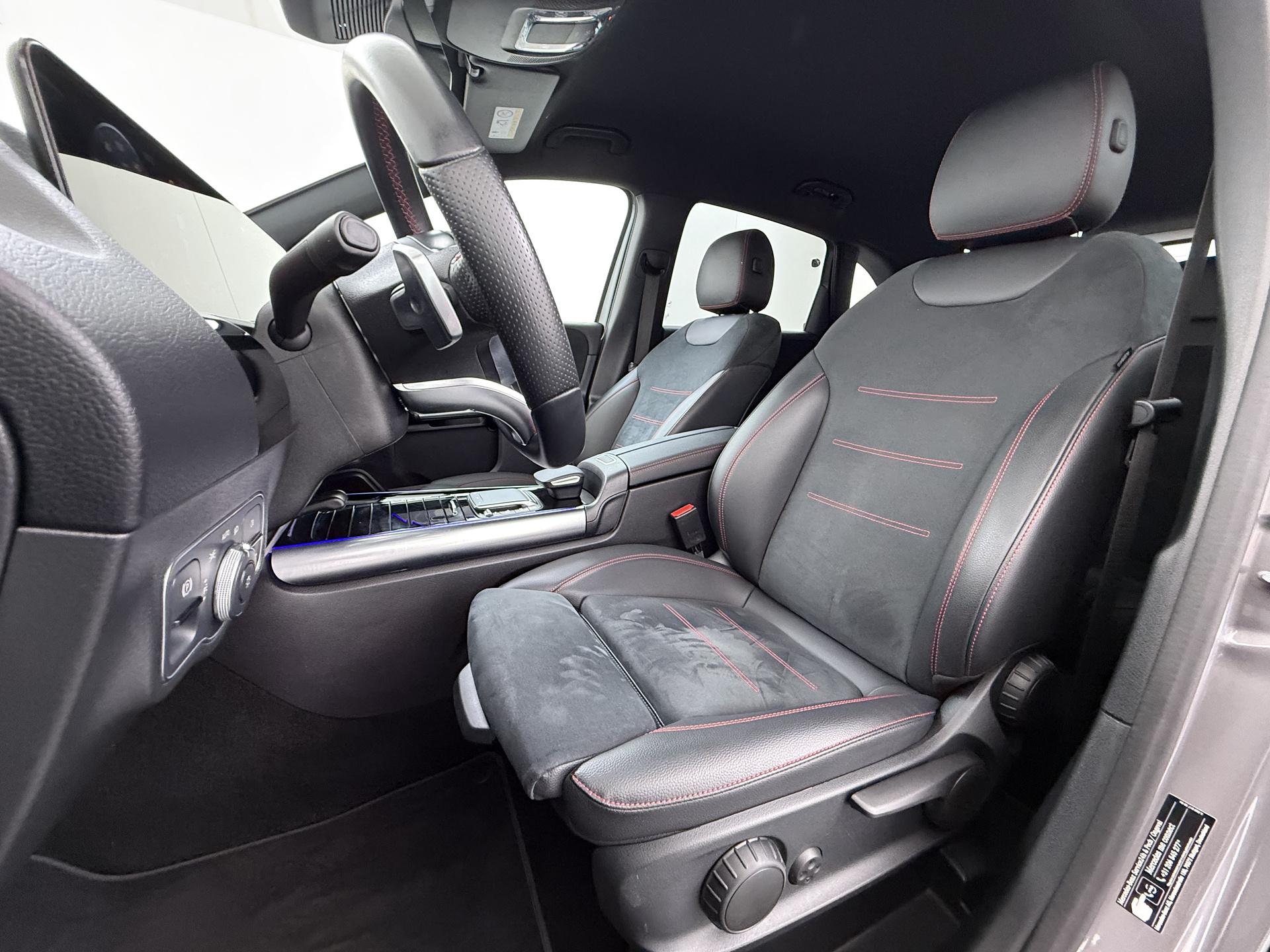 Mercedes-Benz B-klasse 180 AMG Business Solution 22