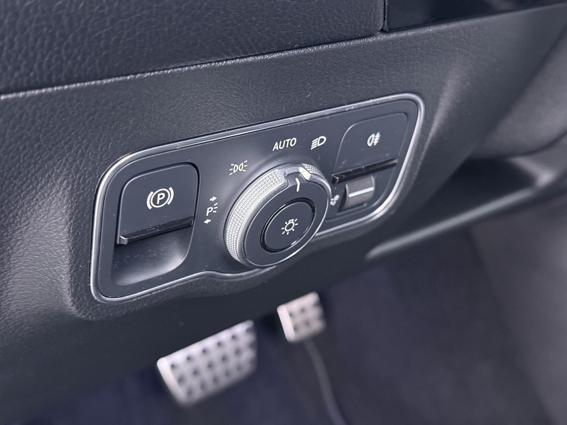 Mercedes-Benz B-klasse 180 AMG Business Solution 23