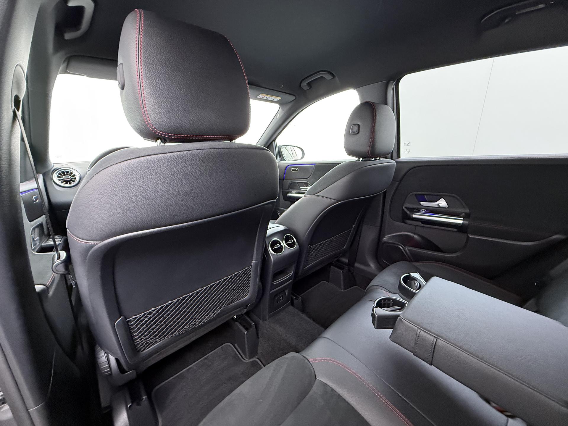 Mercedes-Benz B-klasse 180 AMG Business Solution 24