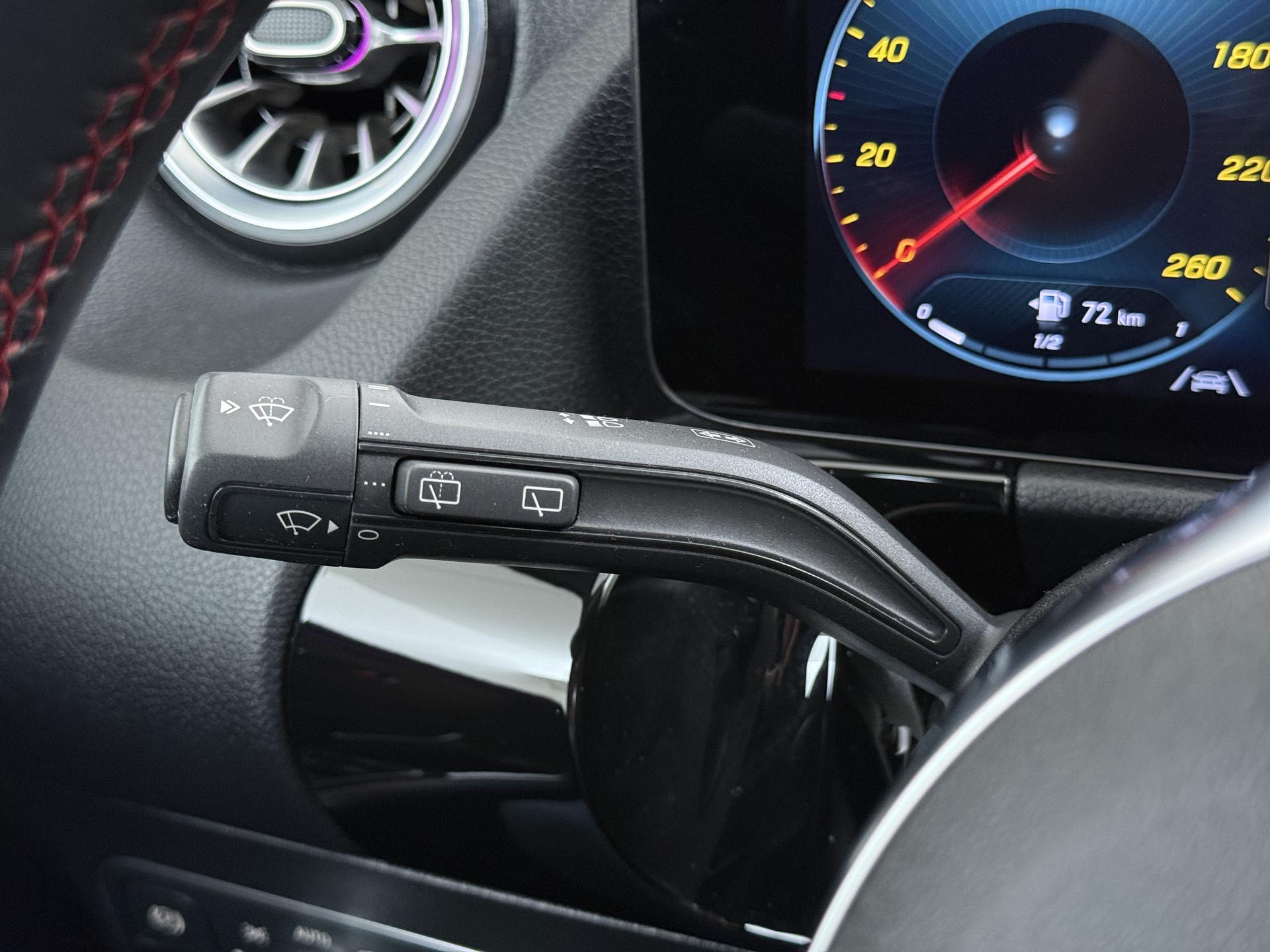 Mercedes-Benz B-klasse 180 AMG Business Solution 29