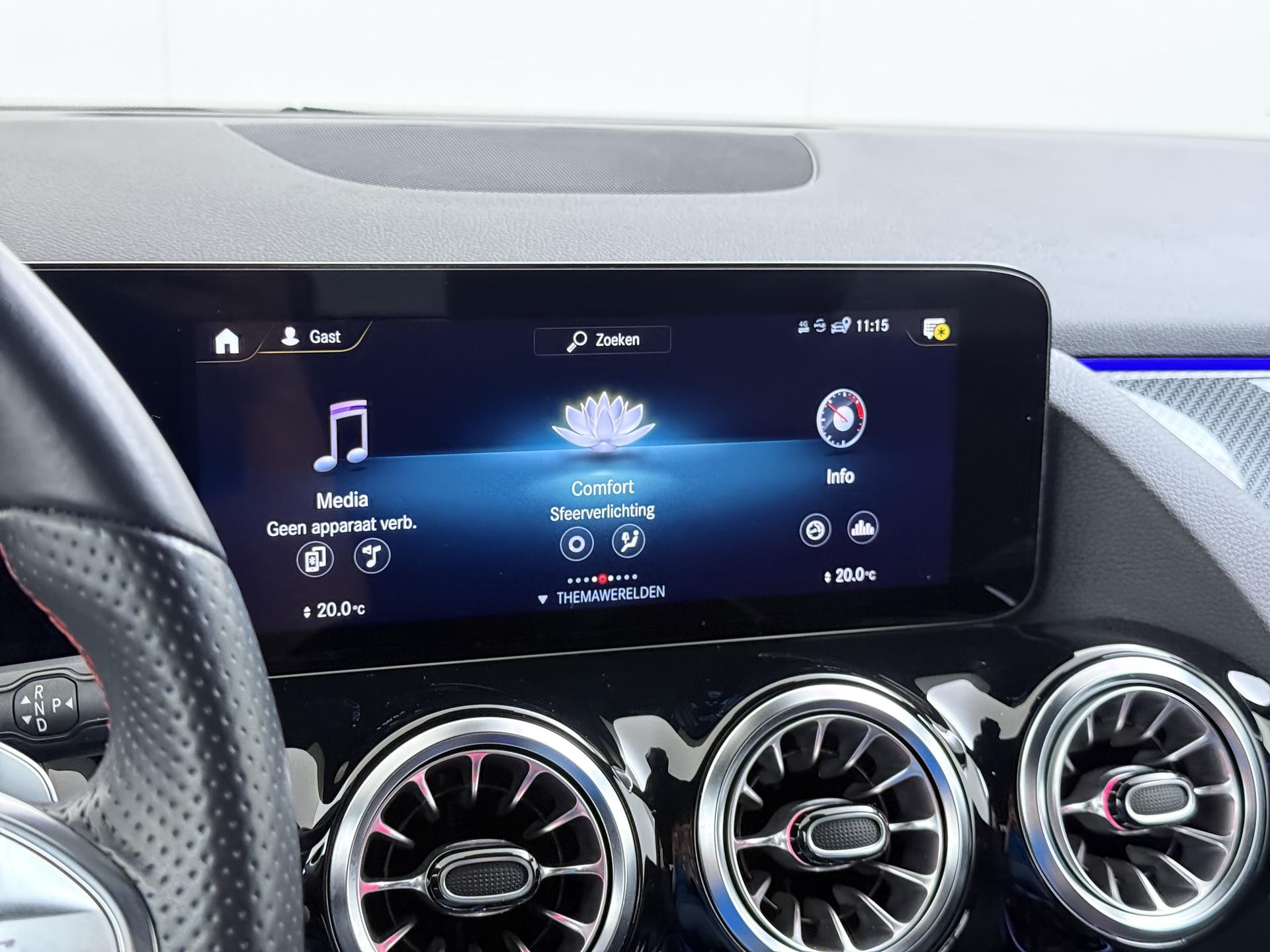 Mercedes-Benz B-klasse 180 AMG Business Solution 35