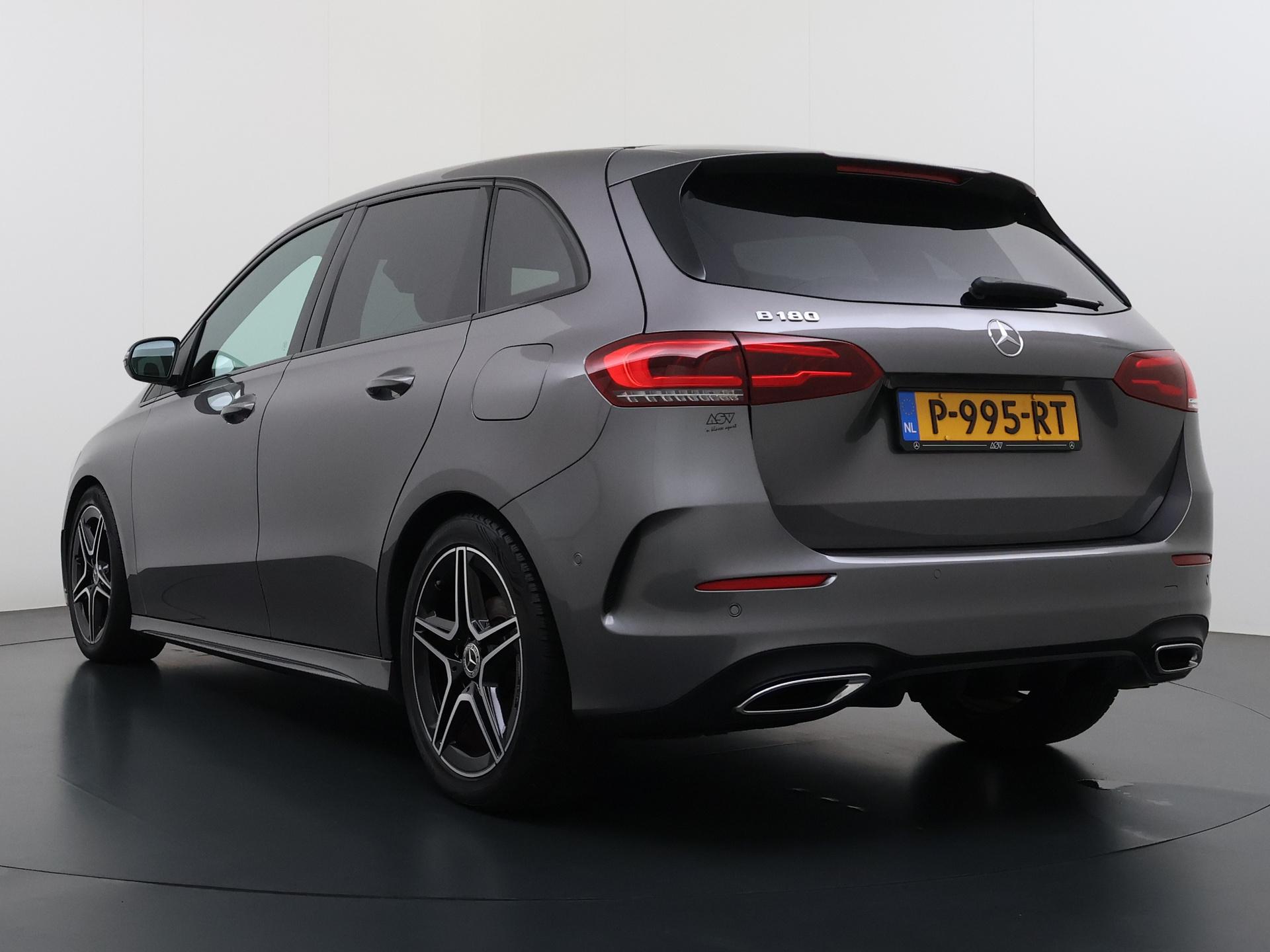 Mercedes-Benz B-klasse 180 AMG Business Solution 4