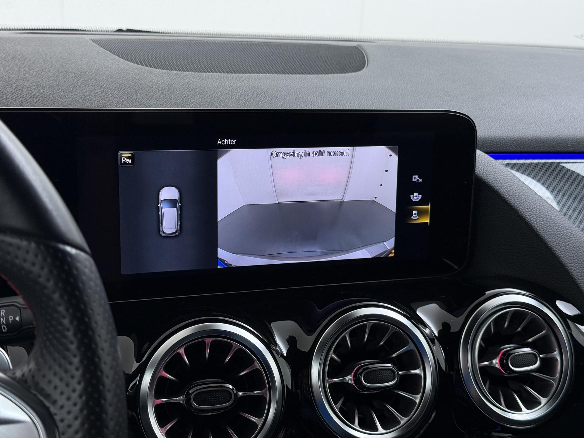 Mercedes-Benz B-klasse 180 AMG Business Solution 42