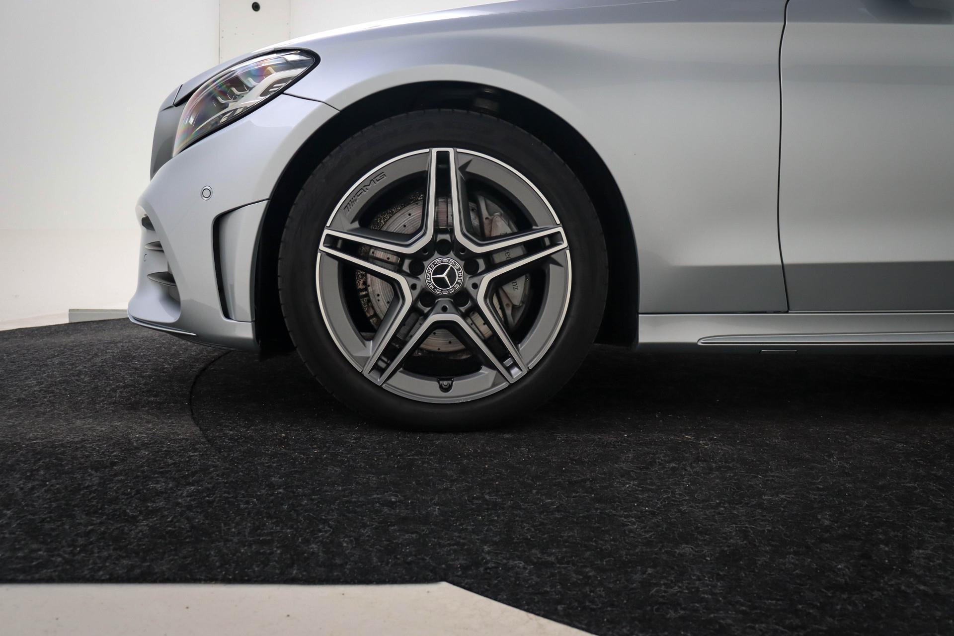 Mercedes-Benz C-Klasse 180 AMG Business Line 14