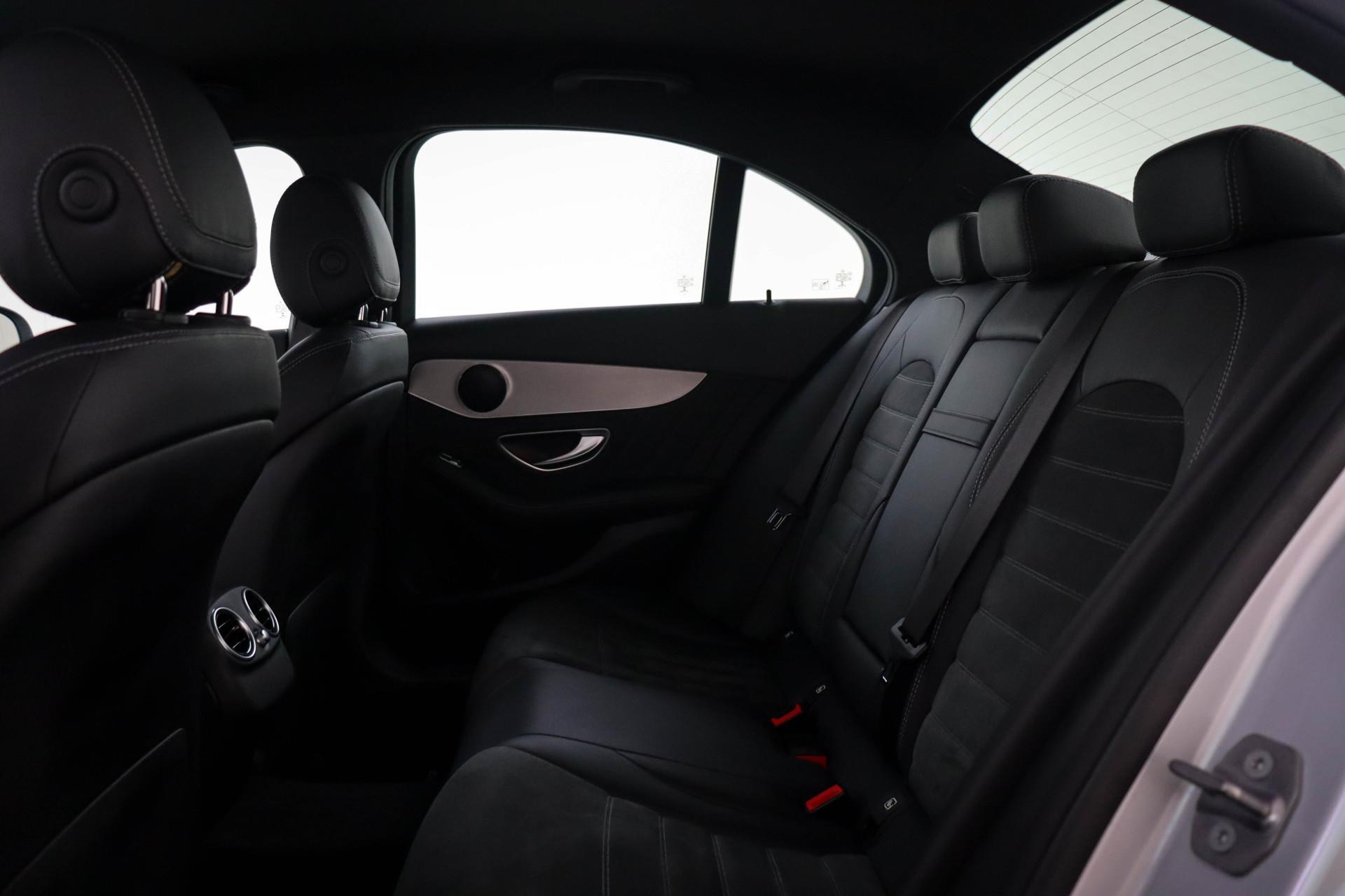 Mercedes-Benz C-Klasse 180 AMG Business Line 15