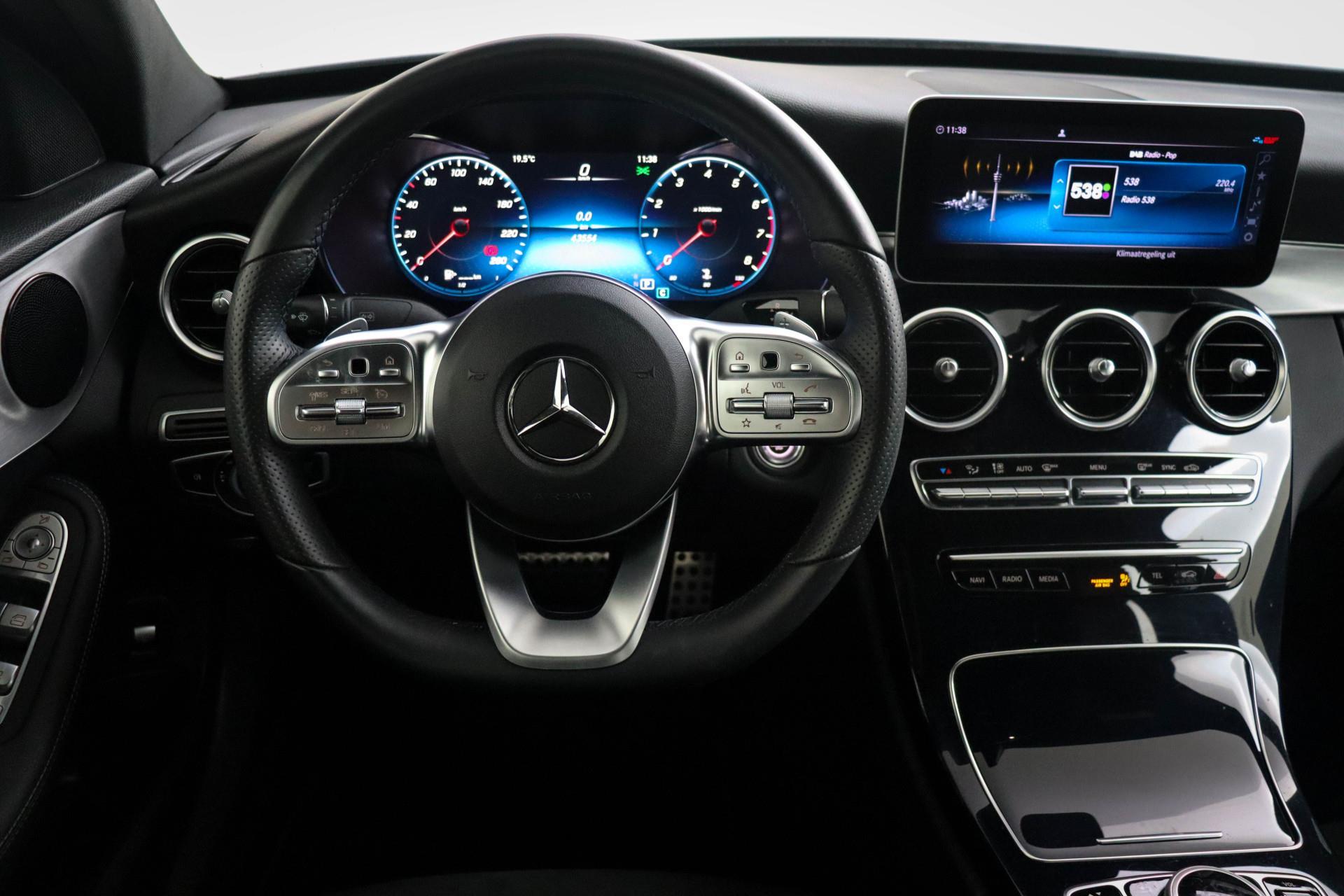 Mercedes-Benz C-Klasse 180 AMG Business Line 19