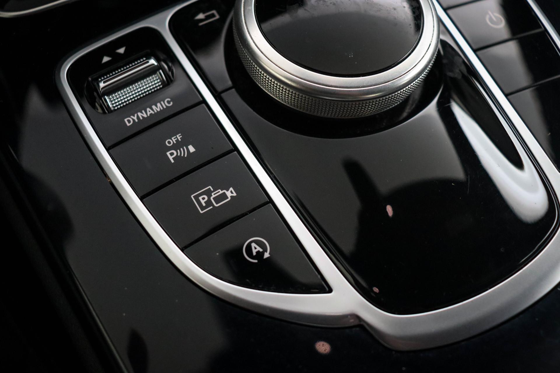 Mercedes-Benz C-Klasse 180 AMG Business Line 21