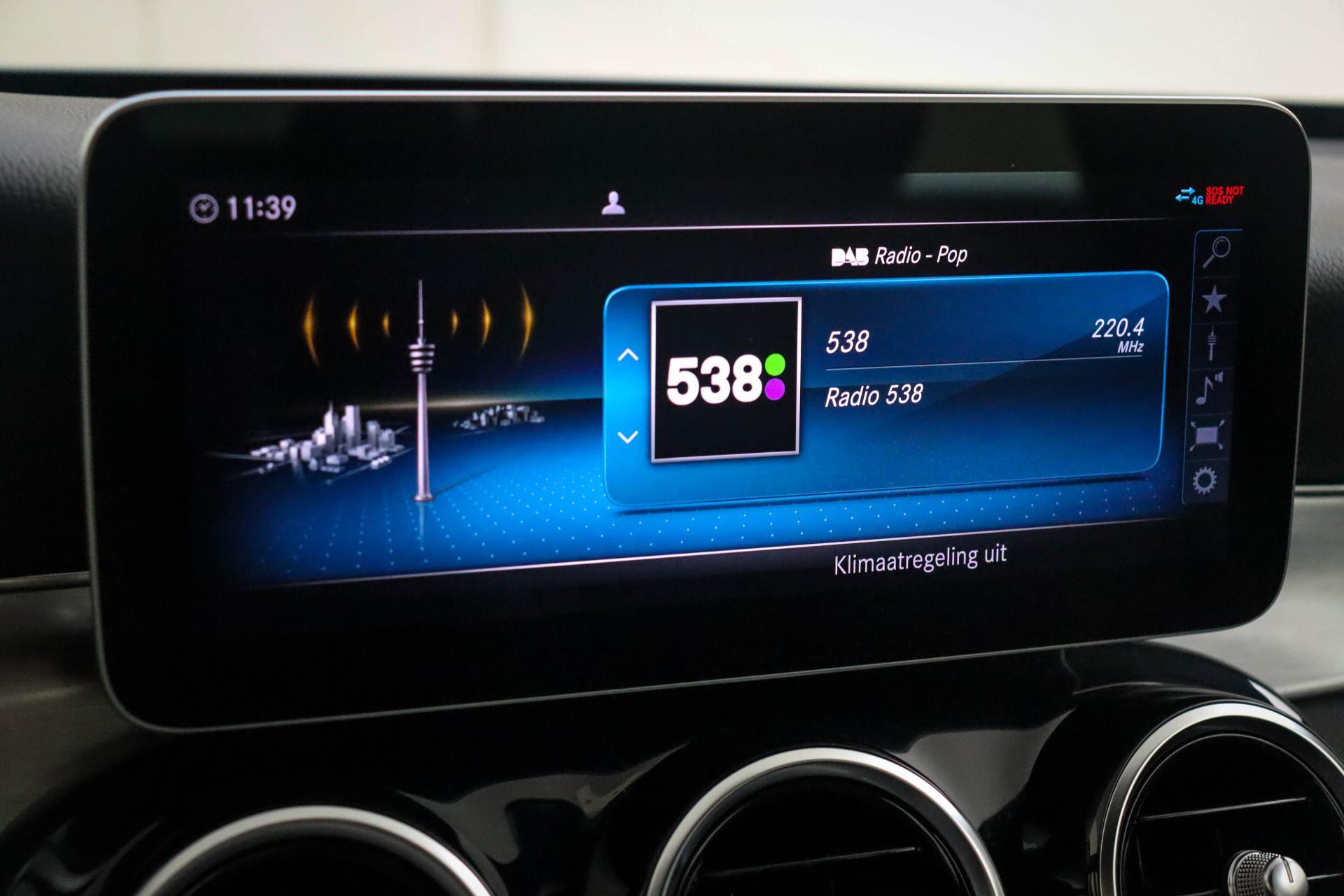 Mercedes-Benz C-Klasse 180 AMG Business Line 23