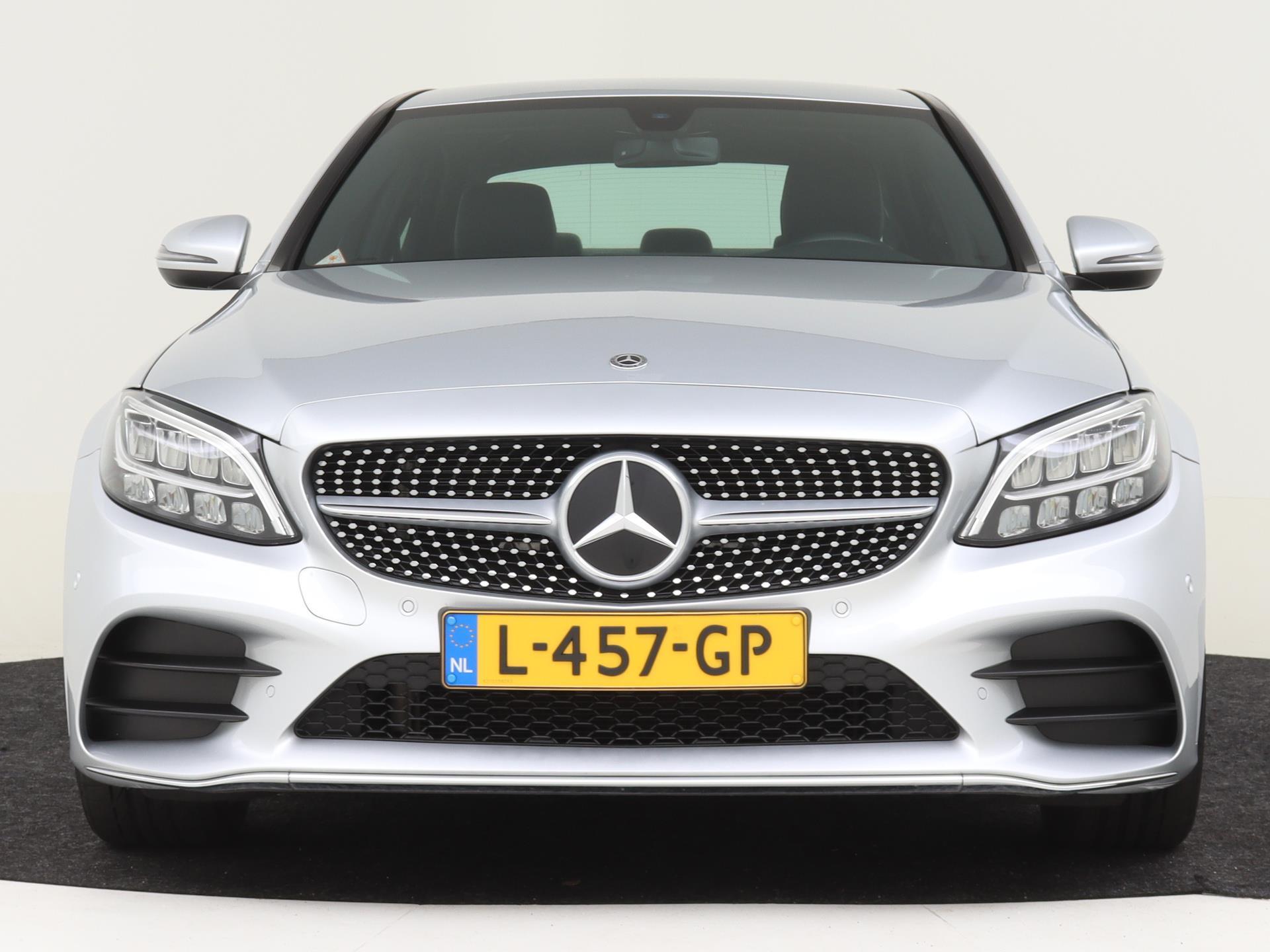 Mercedes-Benz C-Klasse 180 AMG Business Line 7