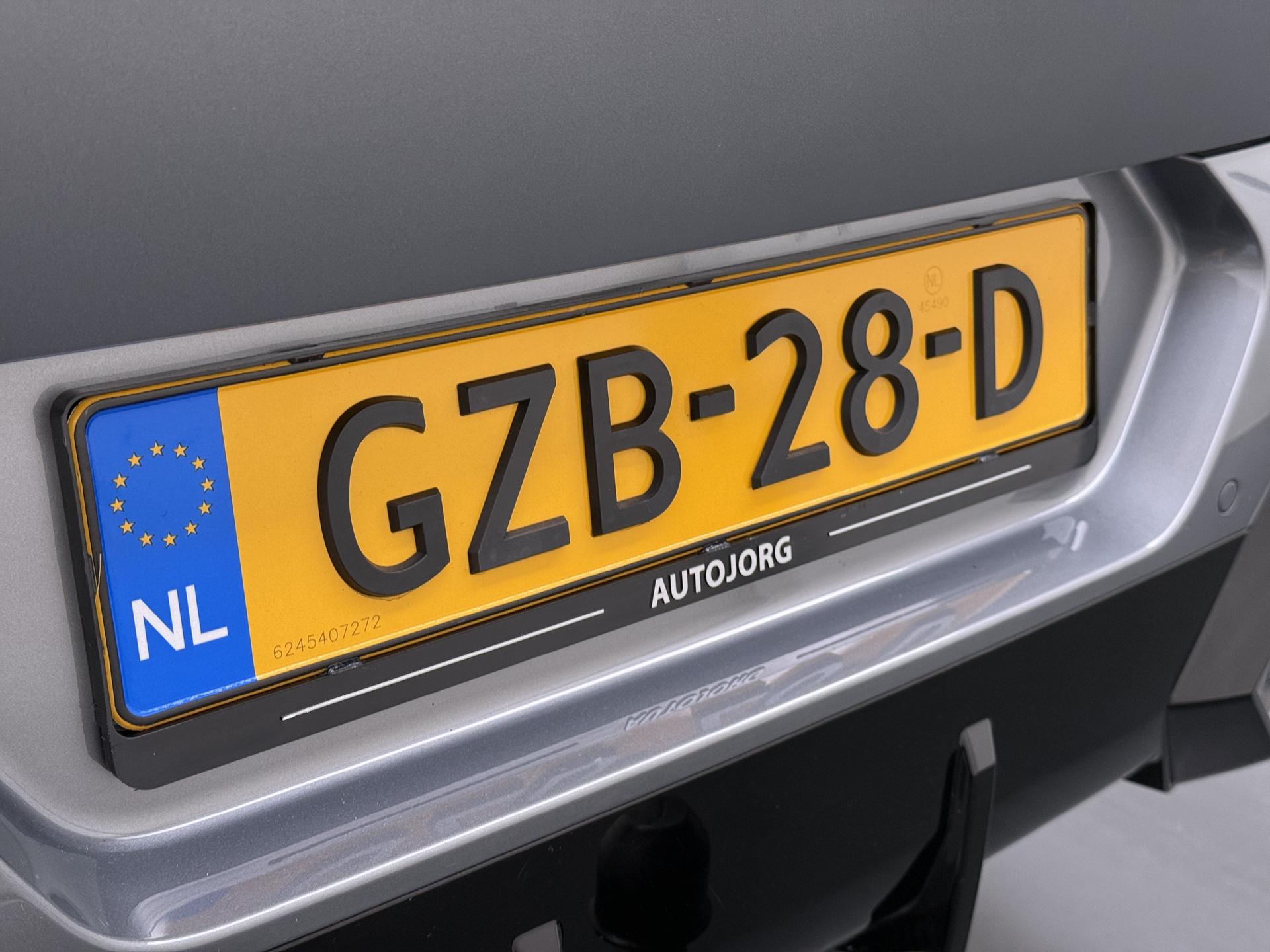 BMW iX2 xDrive30 67 kWh 8