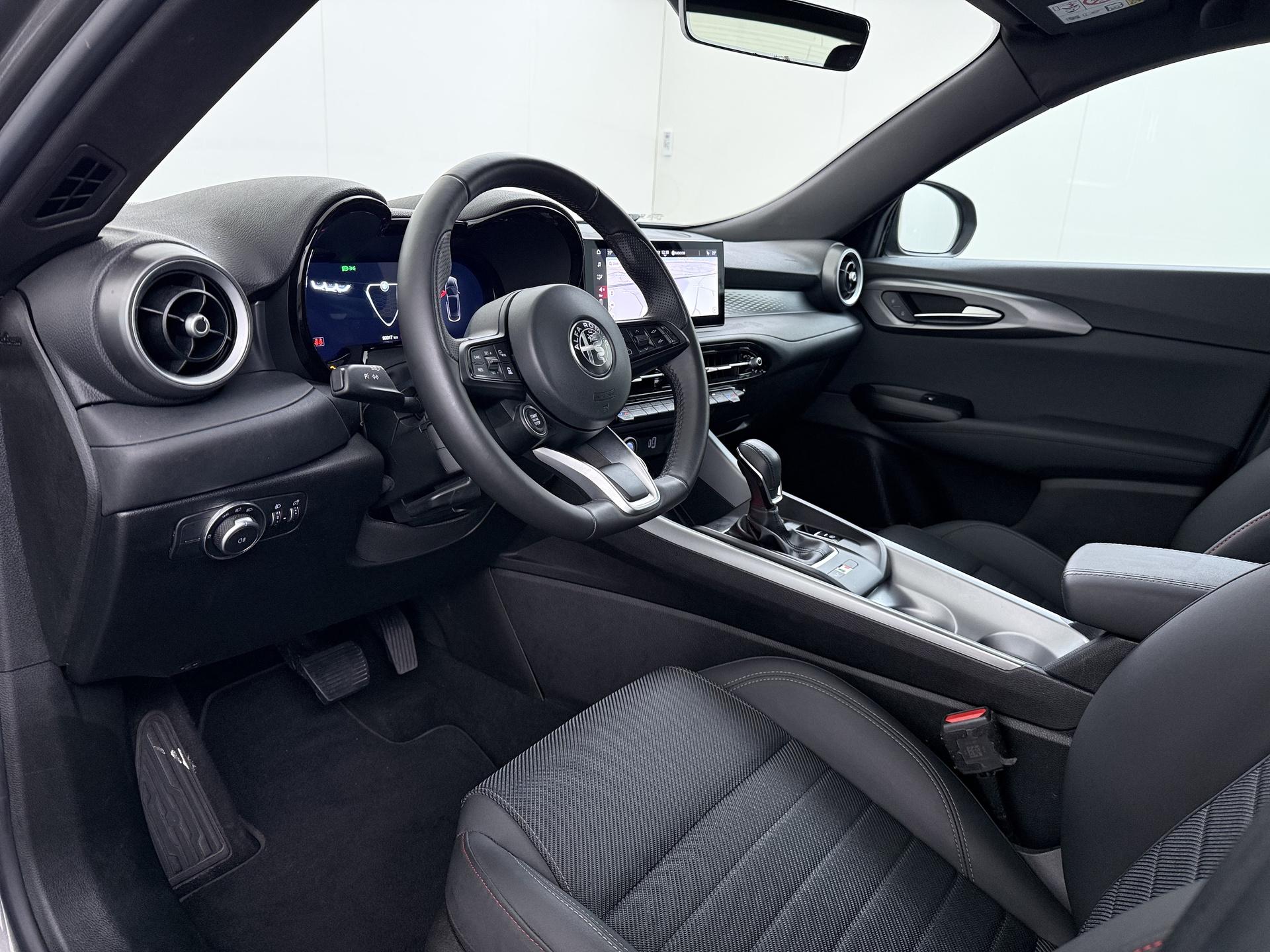 Alfa Romeo Tonale 1.5T Hybrid Sprint 13