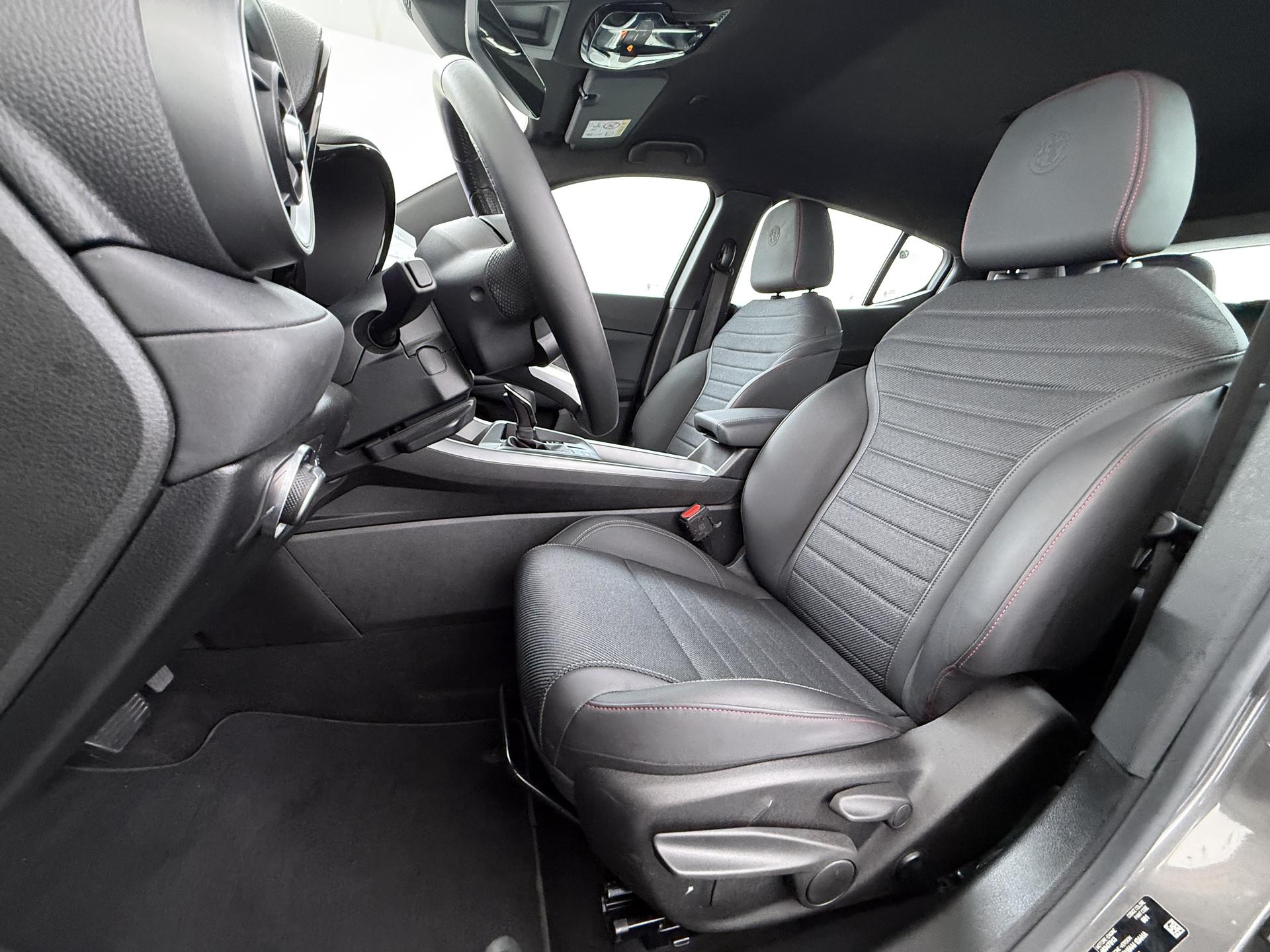 Alfa Romeo Tonale 1.5T Hybrid Sprint 14