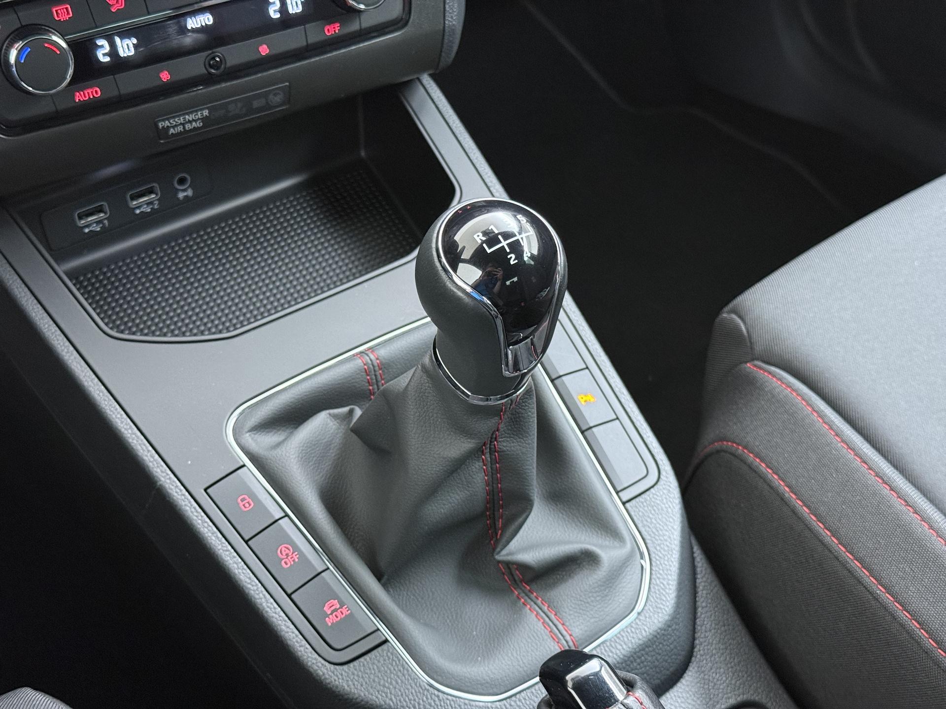 SEAT Ibiza 1.0 TSI FR Business Intense 10