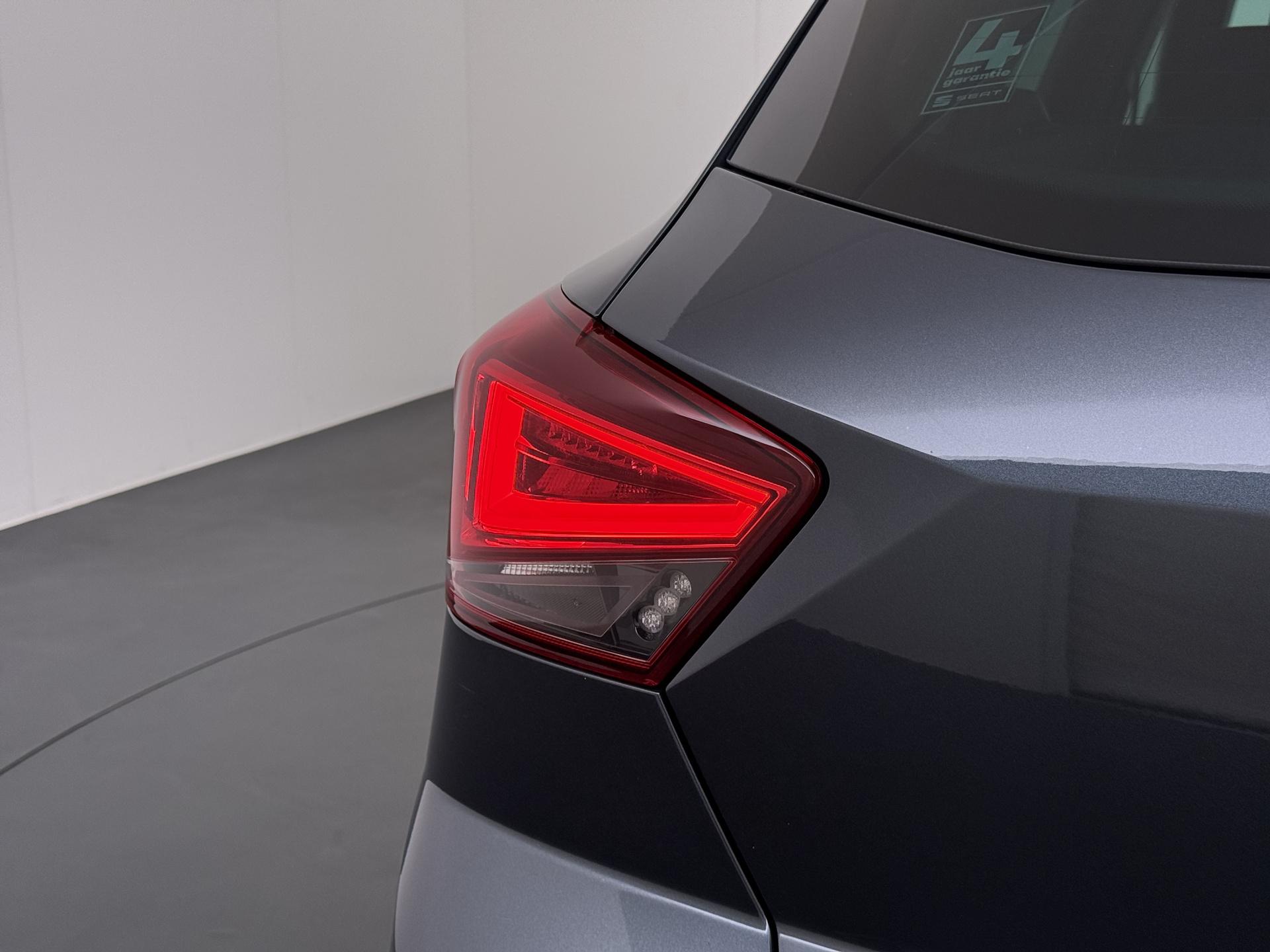 SEAT Ibiza 1.0 TSI FR Business Intense 29