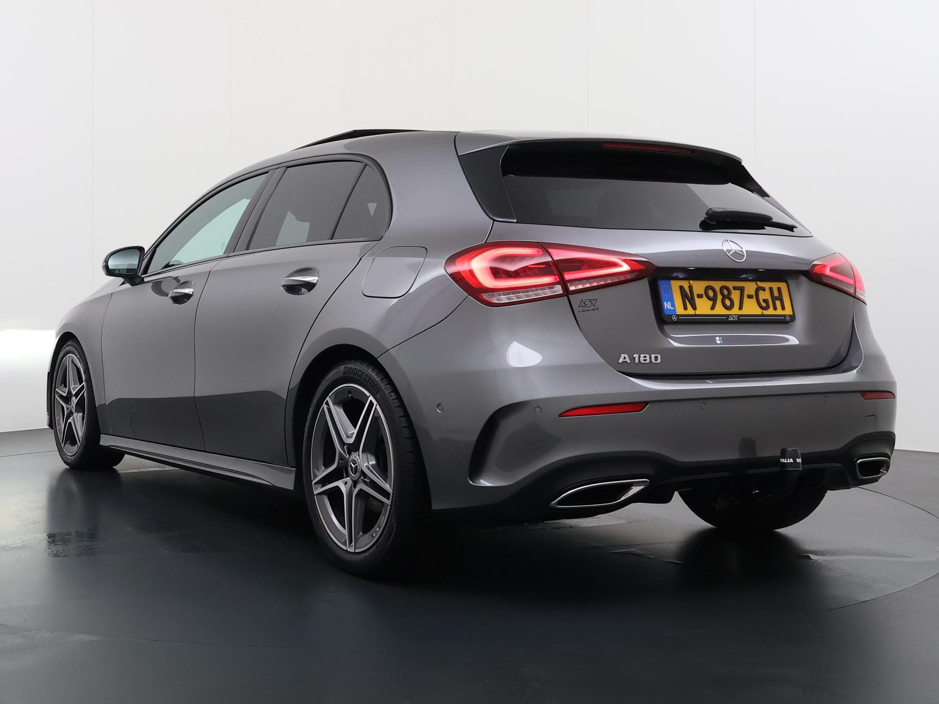 Mercedes-Benz A-klasse 180 AMG Business Solution 4