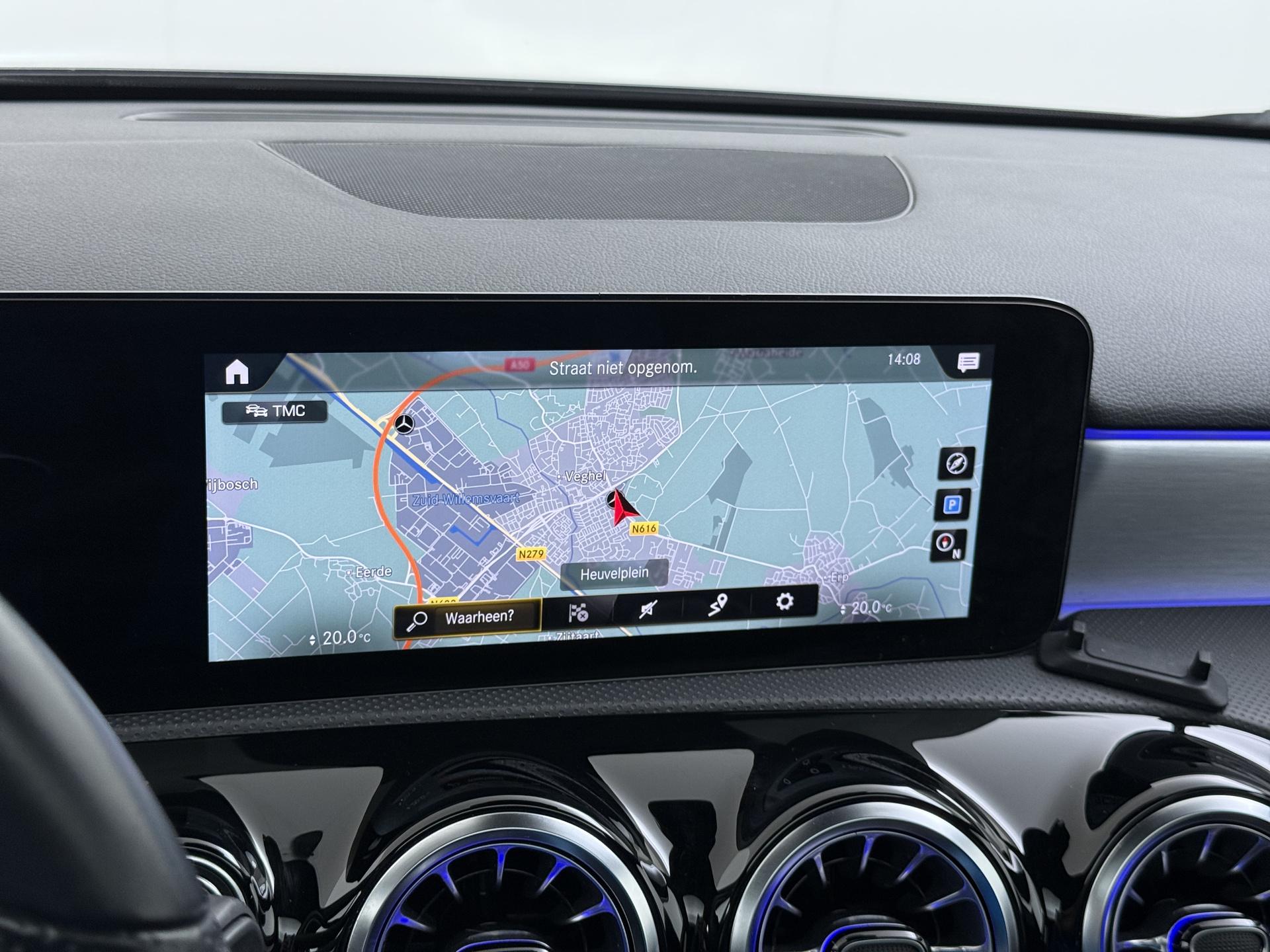 Mercedes-Benz A-klasse 180 AMG Business Solution 40