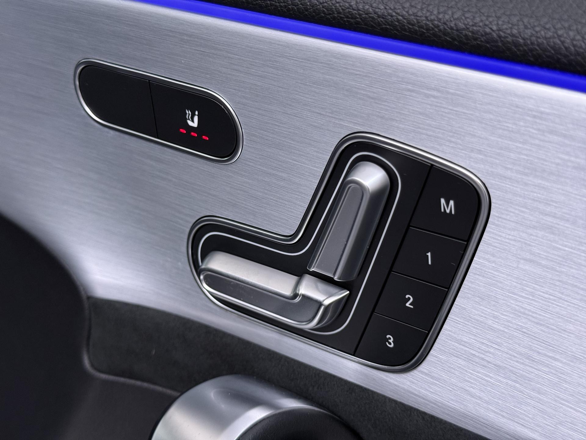 Mercedes-Benz A-klasse 180 AMG Business Solution 48