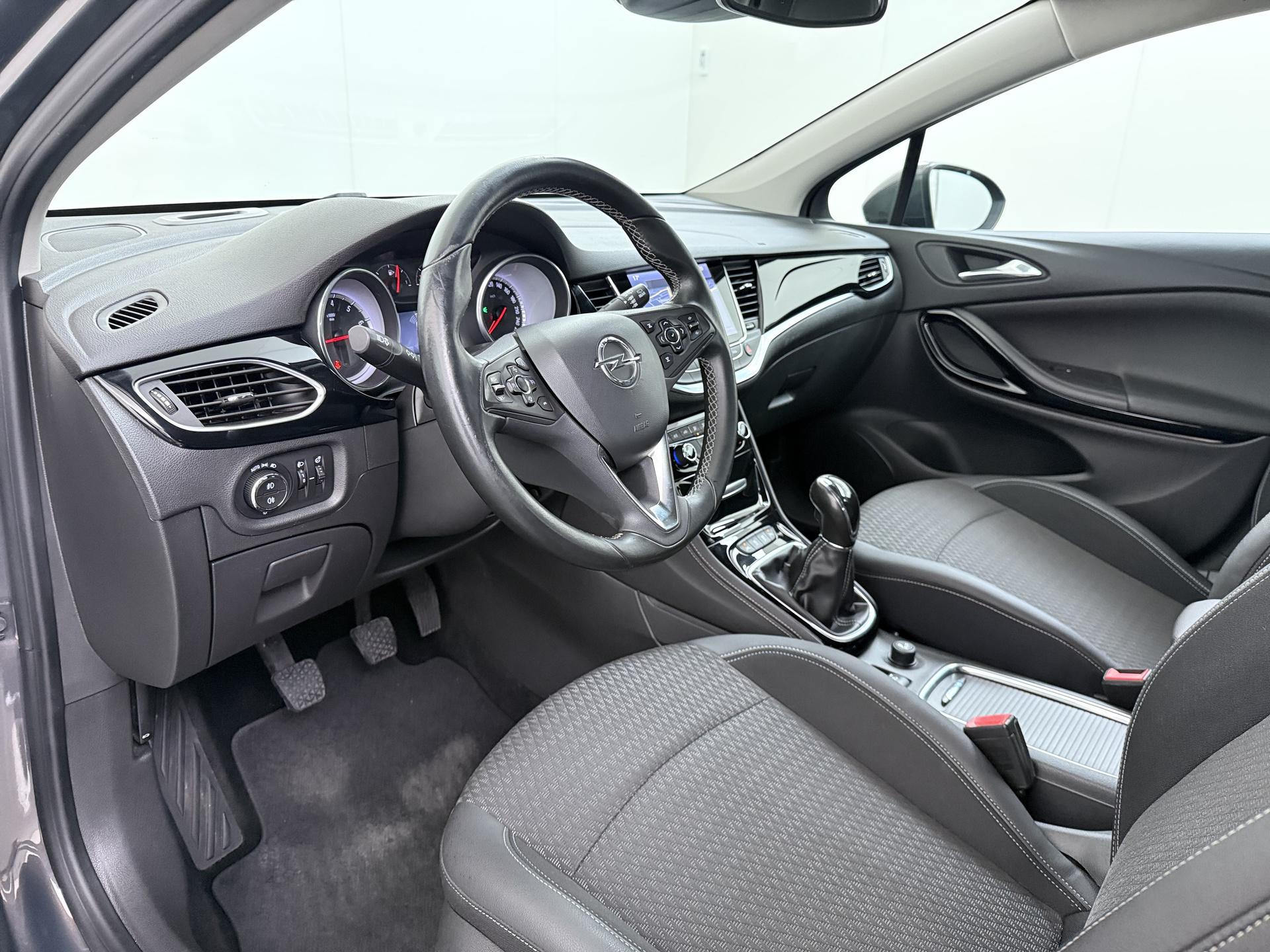 Opel Astra 1.4 Innovation 11