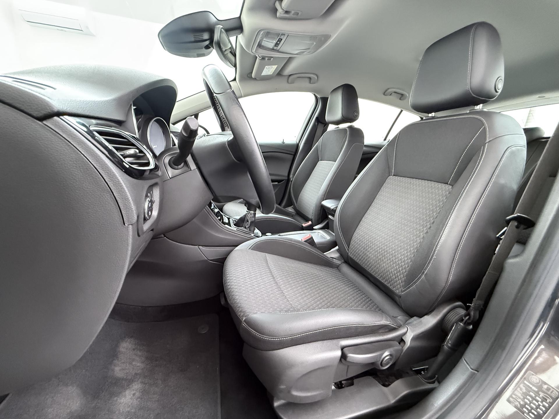 Opel Astra 1.4 Innovation 12