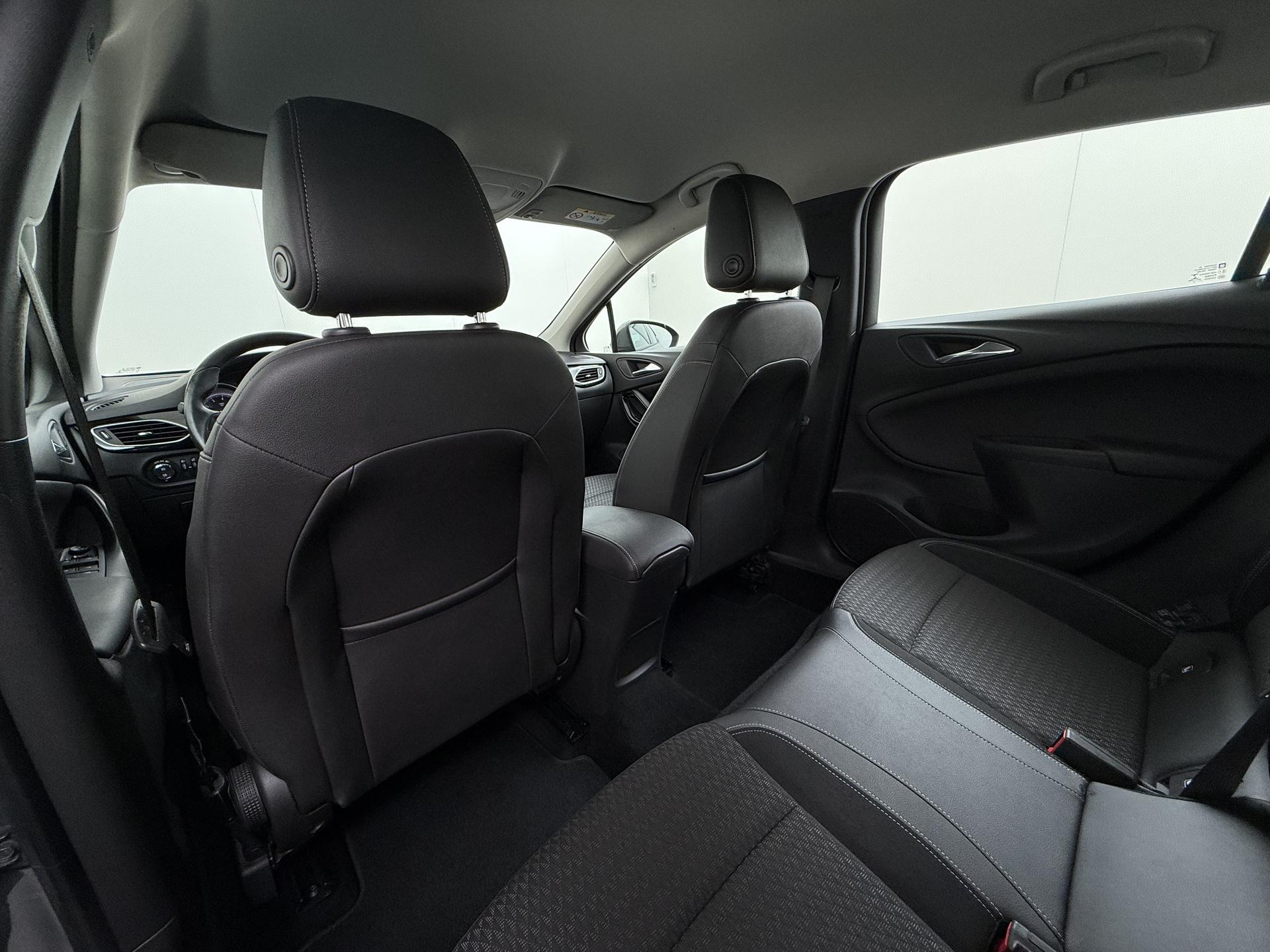 Opel Astra 1.4 Innovation 14