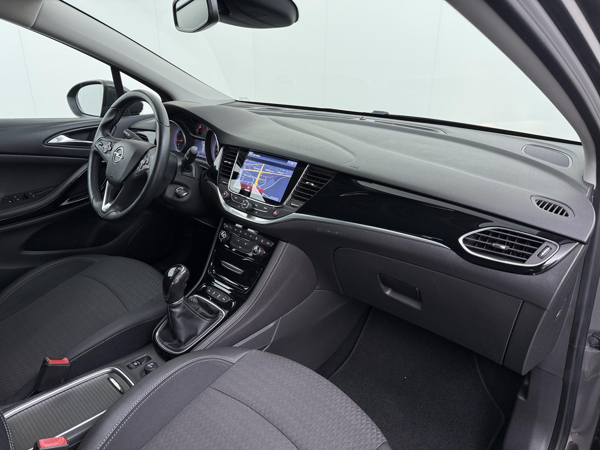 Opel Astra 1.4 Innovation 31