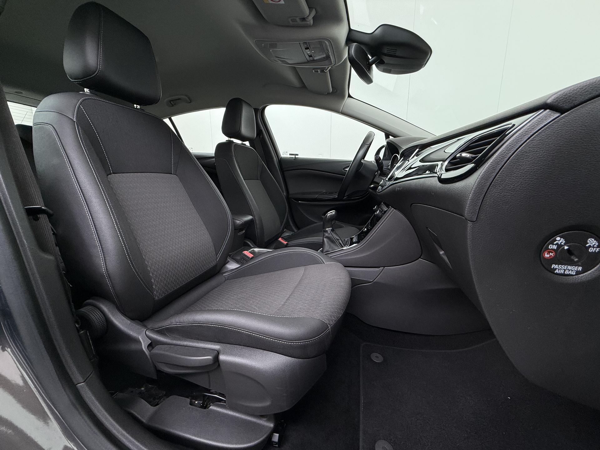 Opel Astra 1.4 Innovation 32