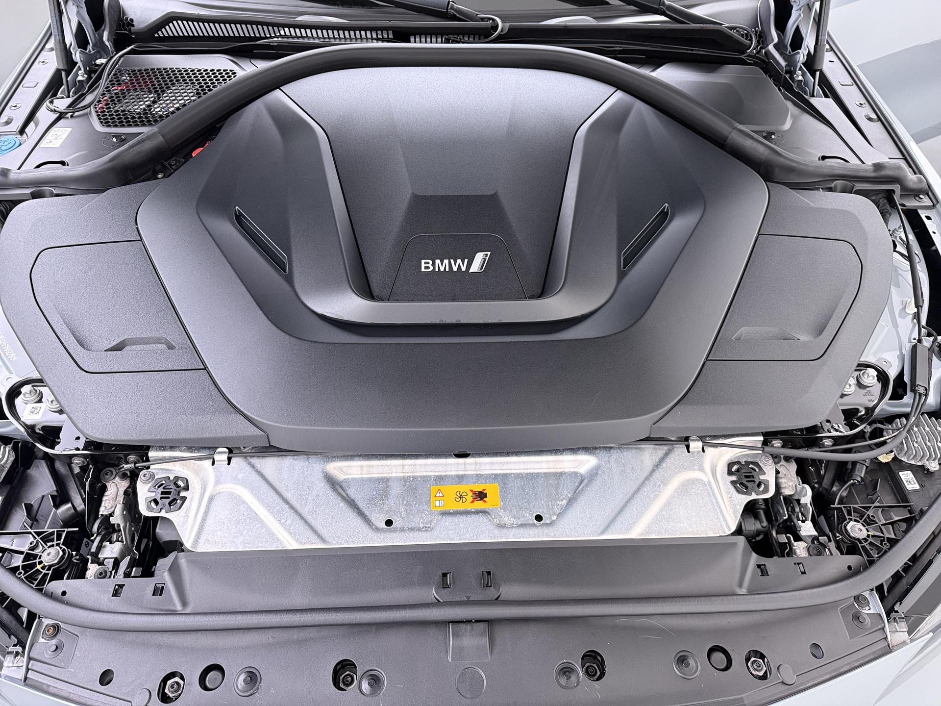 BMW i4 eDrive40 84 kWh 10