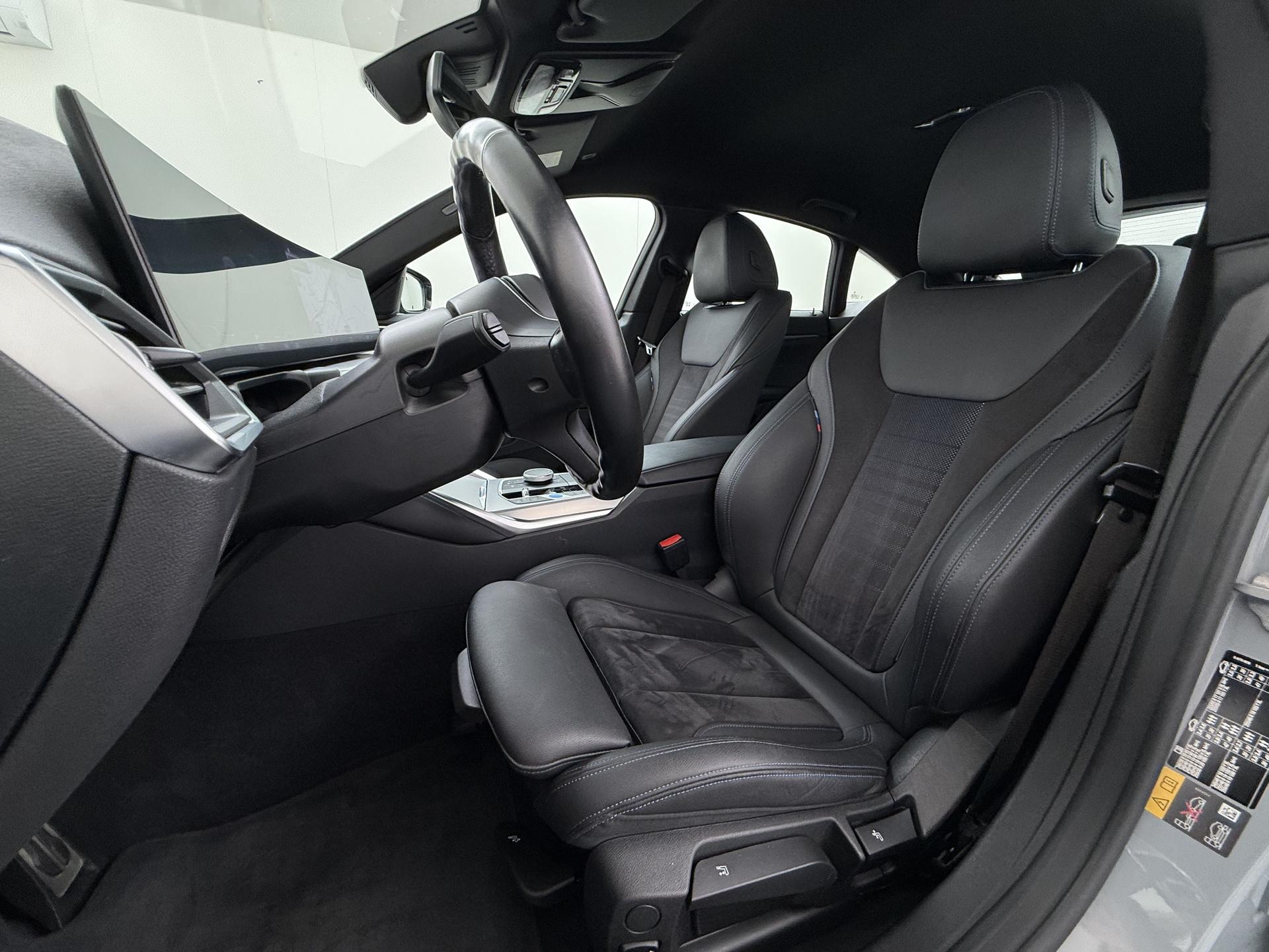 BMW i4 eDrive40 84 kWh 13