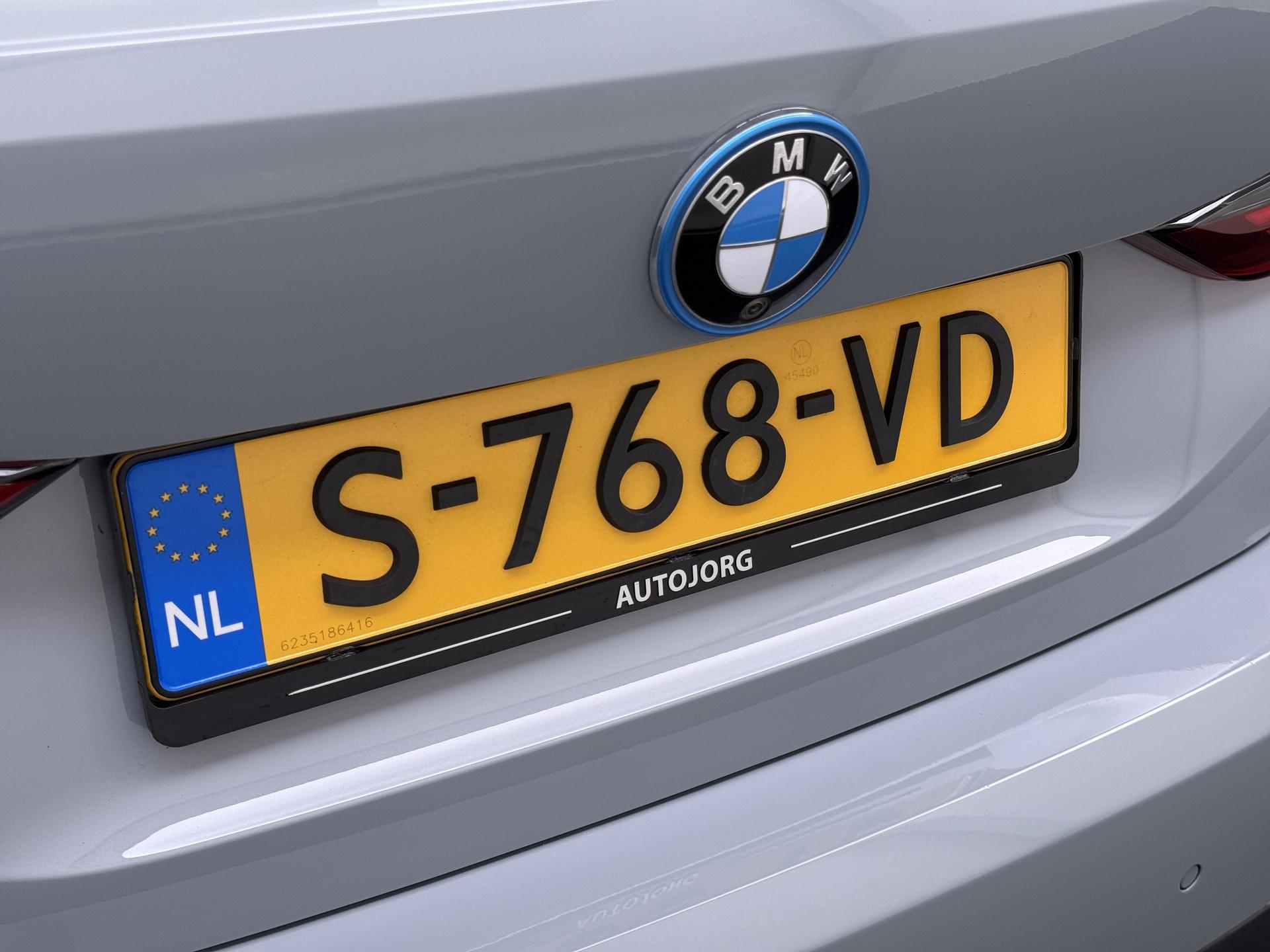 BMW i4 eDrive40 84 kWh 5