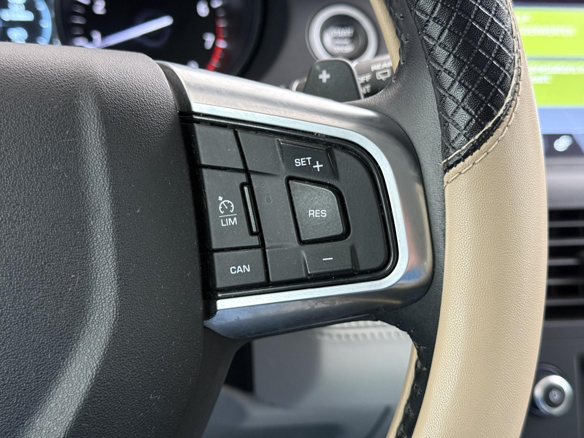 Land Rover Discovery Sport 2.0 Si4 4WD HSE 24