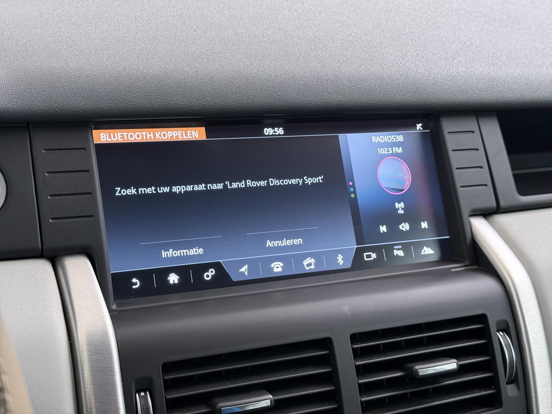 Land Rover Discovery Sport 2.0 Si4 4WD HSE 31