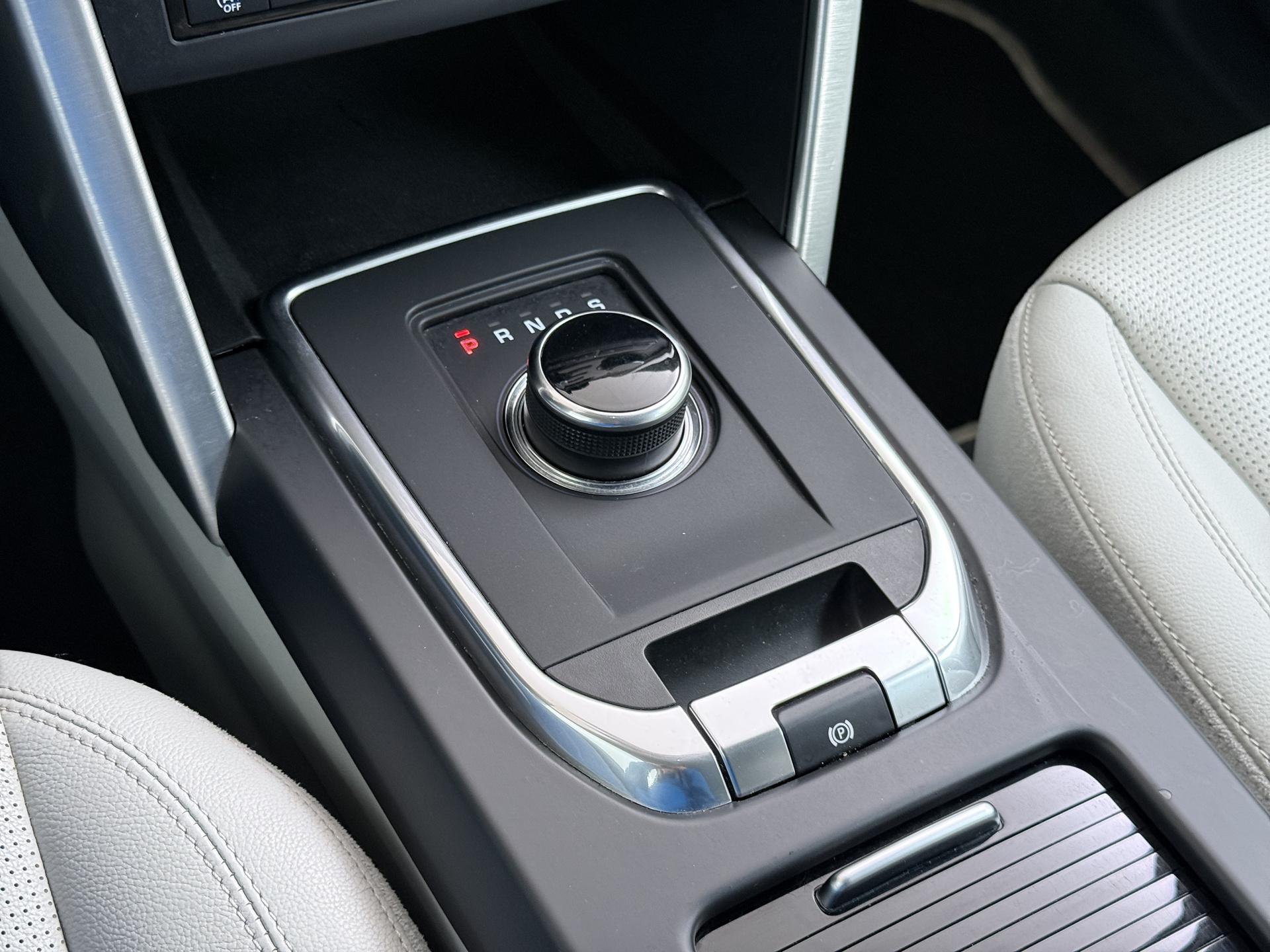 Land Rover Discovery Sport 2.0 Si4 4WD HSE 34